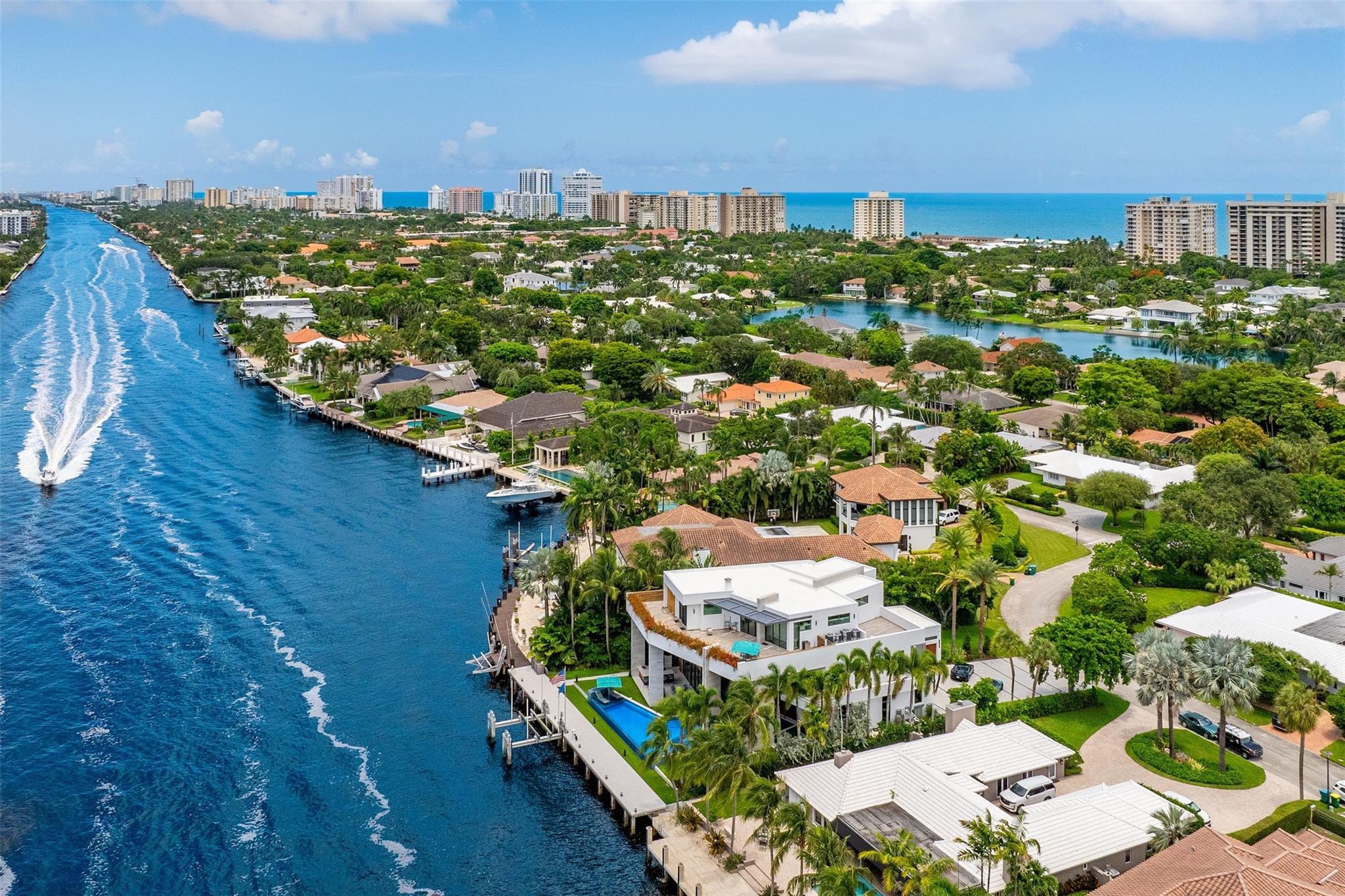 34 Minnetonka Rd,Sea Ranch Lakes, FL 33308