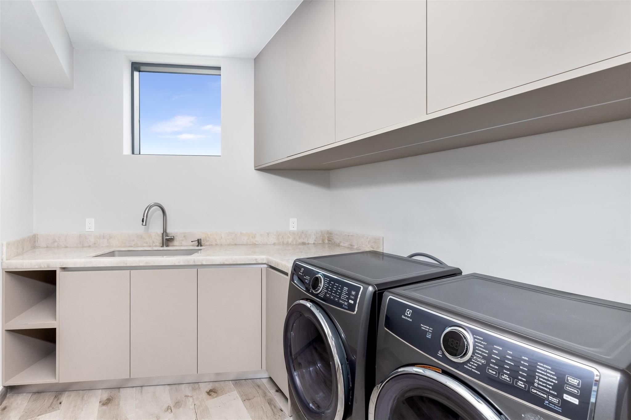 34 Minnetonka Rd,Sea Ranch Lakes, FL 33308