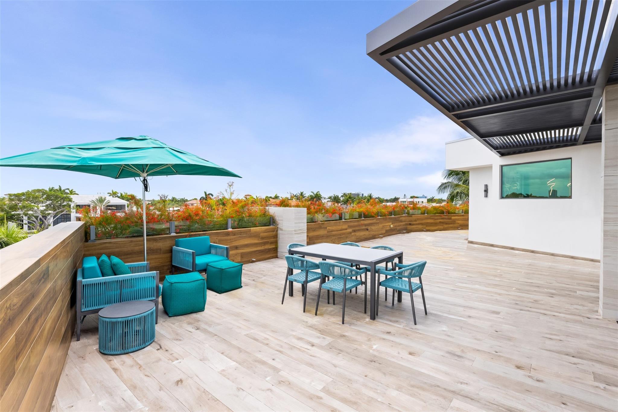 34 Minnetonka Rd,Sea Ranch Lakes, FL 33308