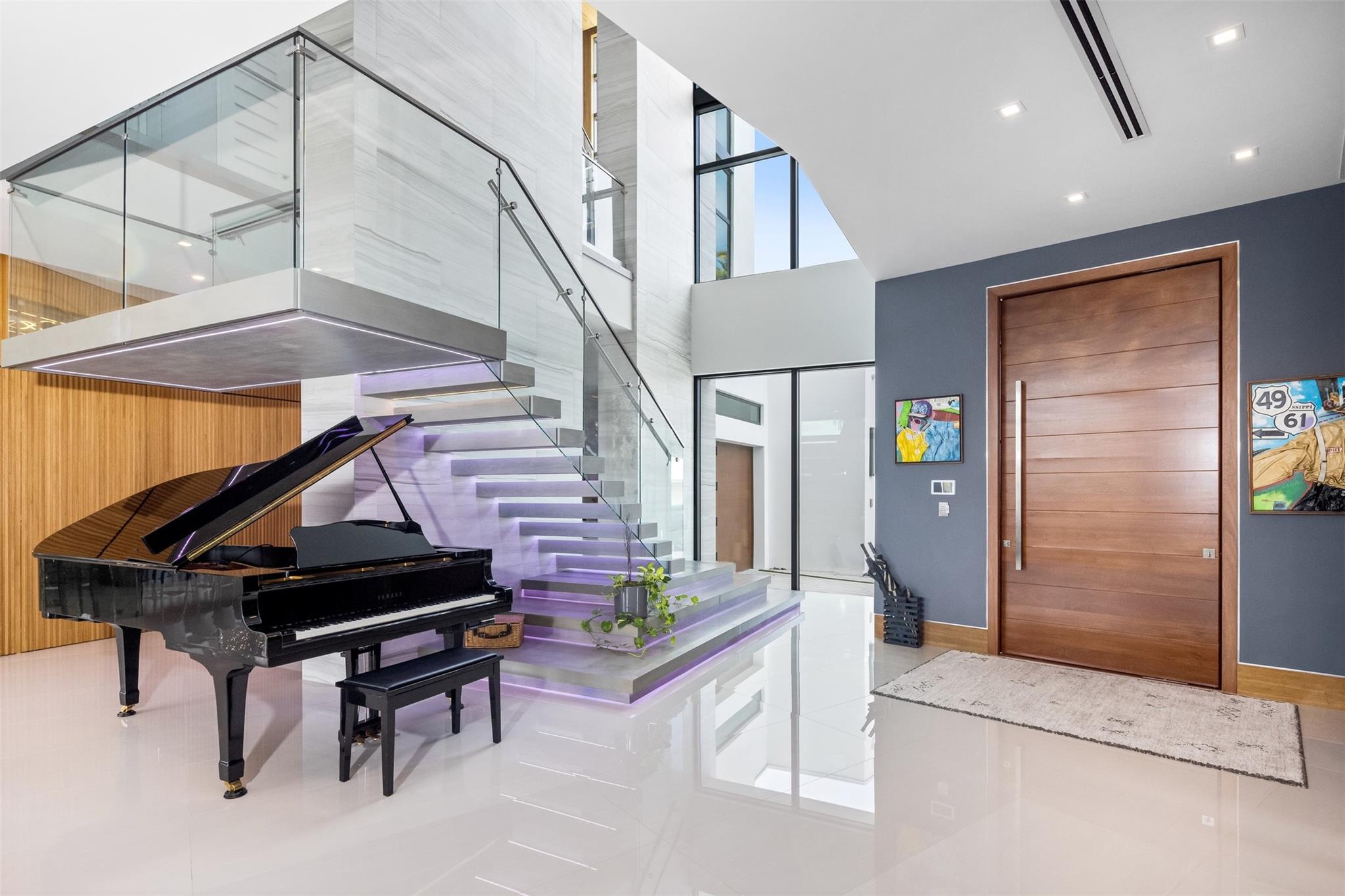 34 Minnetonka Rd,Sea Ranch Lakes, FL 33308