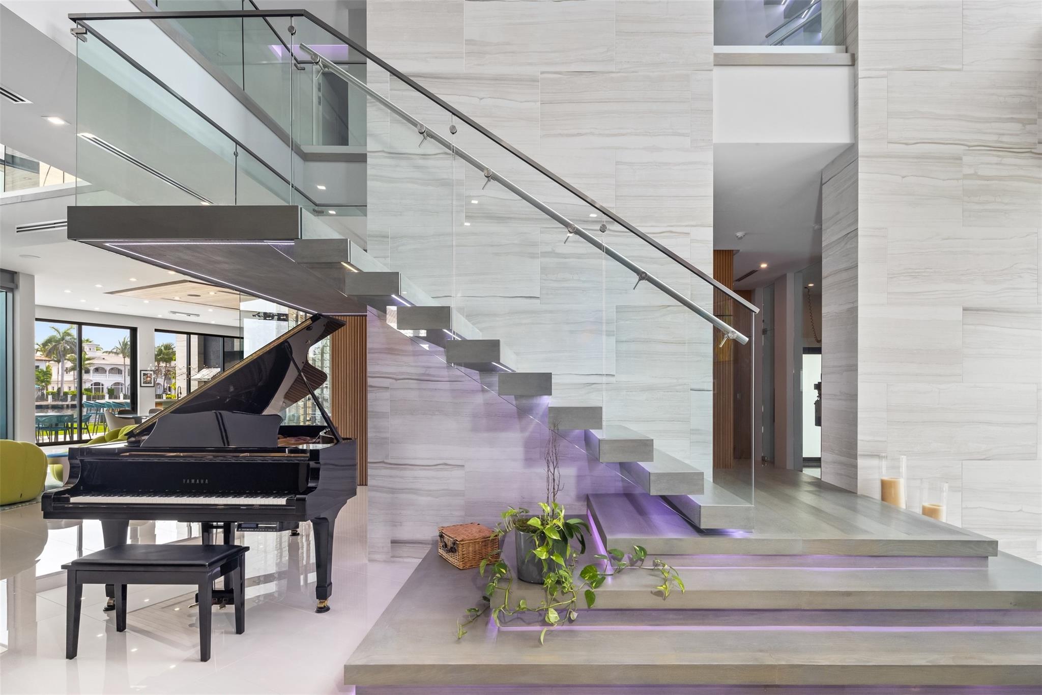 34 Minnetonka Rd,Sea Ranch Lakes, FL 33308