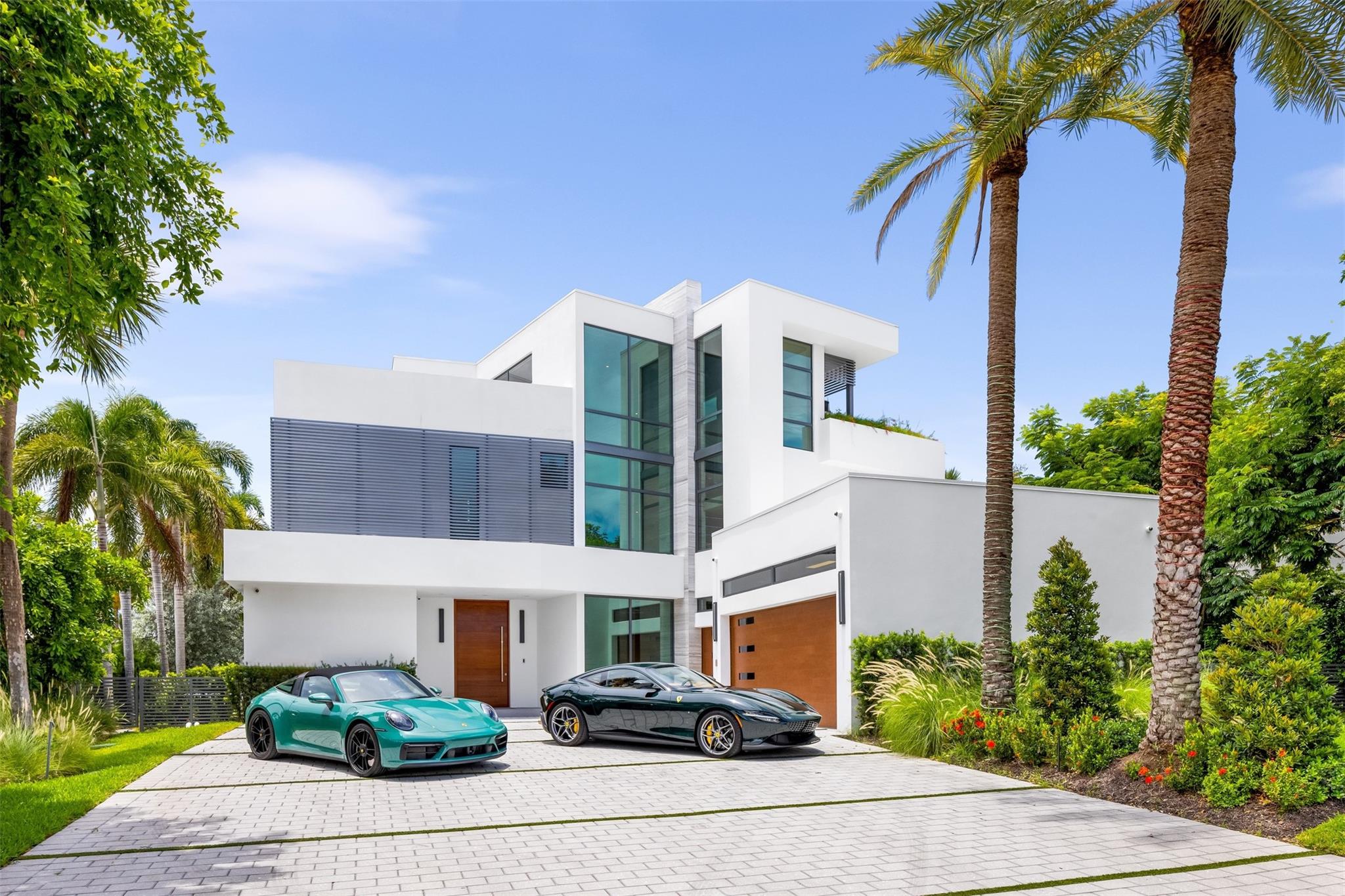 34 Minnetonka Rd,Sea Ranch Lakes, FL 33308