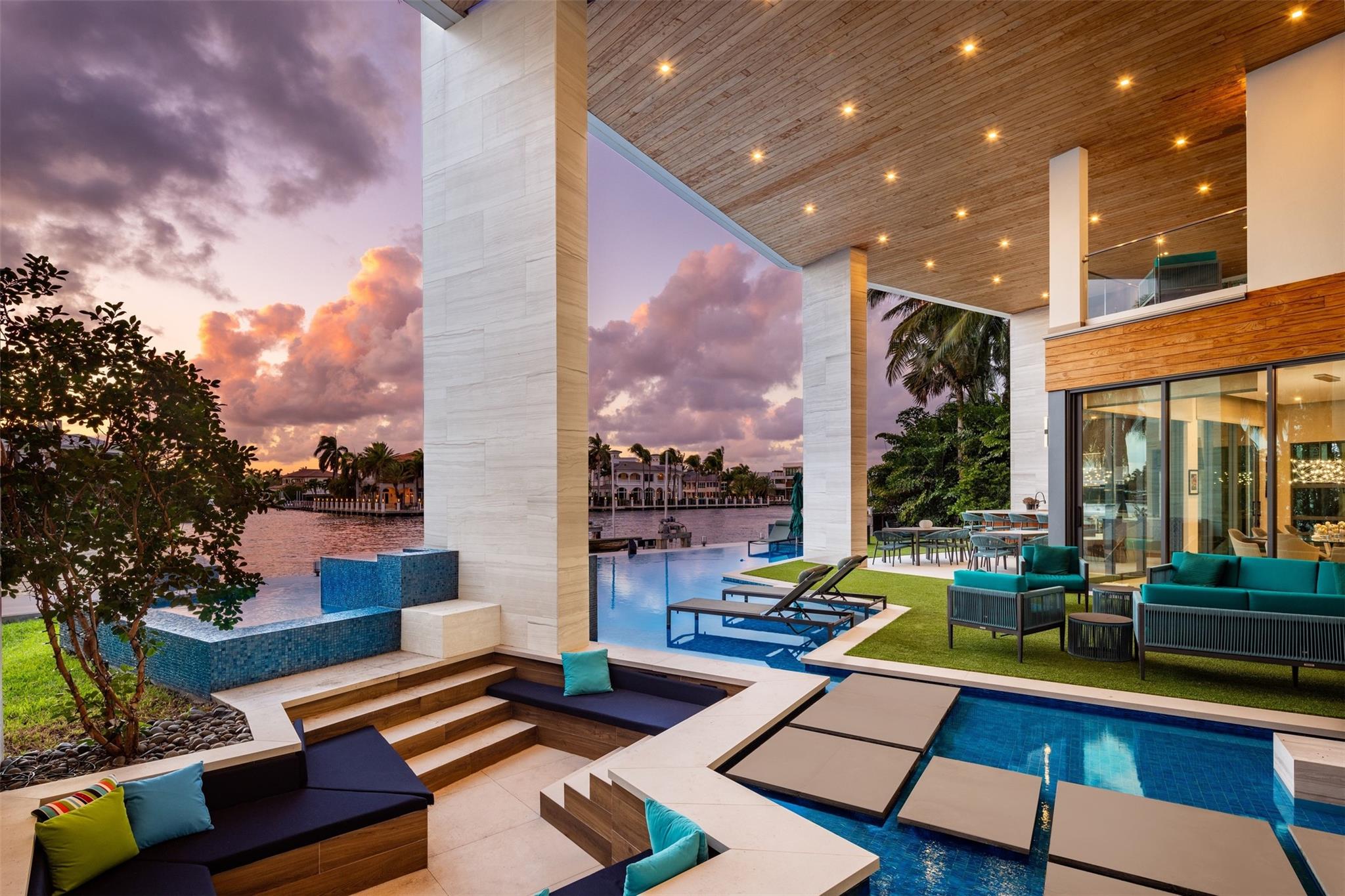 34 Minnetonka Rd,Sea Ranch Lakes, FL 33308