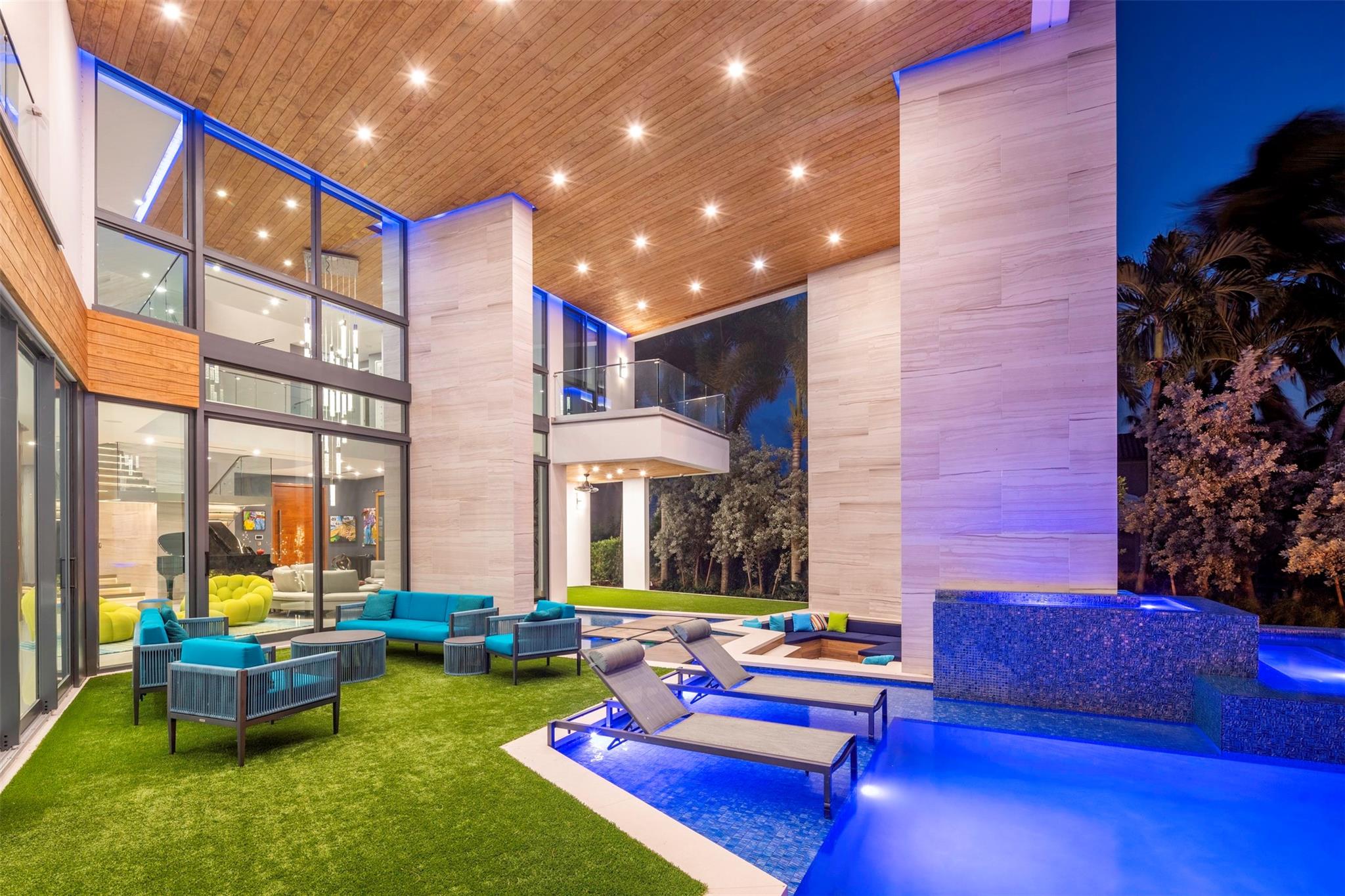 34 Minnetonka Rd,Sea Ranch Lakes, FL 33308