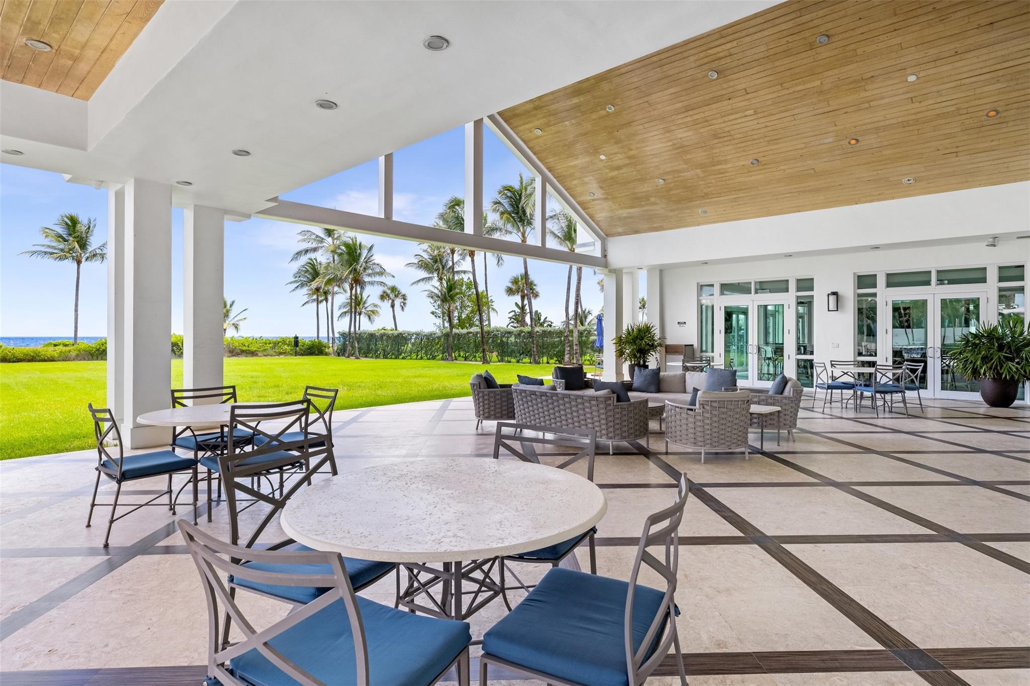 34 Minnetonka Rd,Sea Ranch Lakes, FL 33308