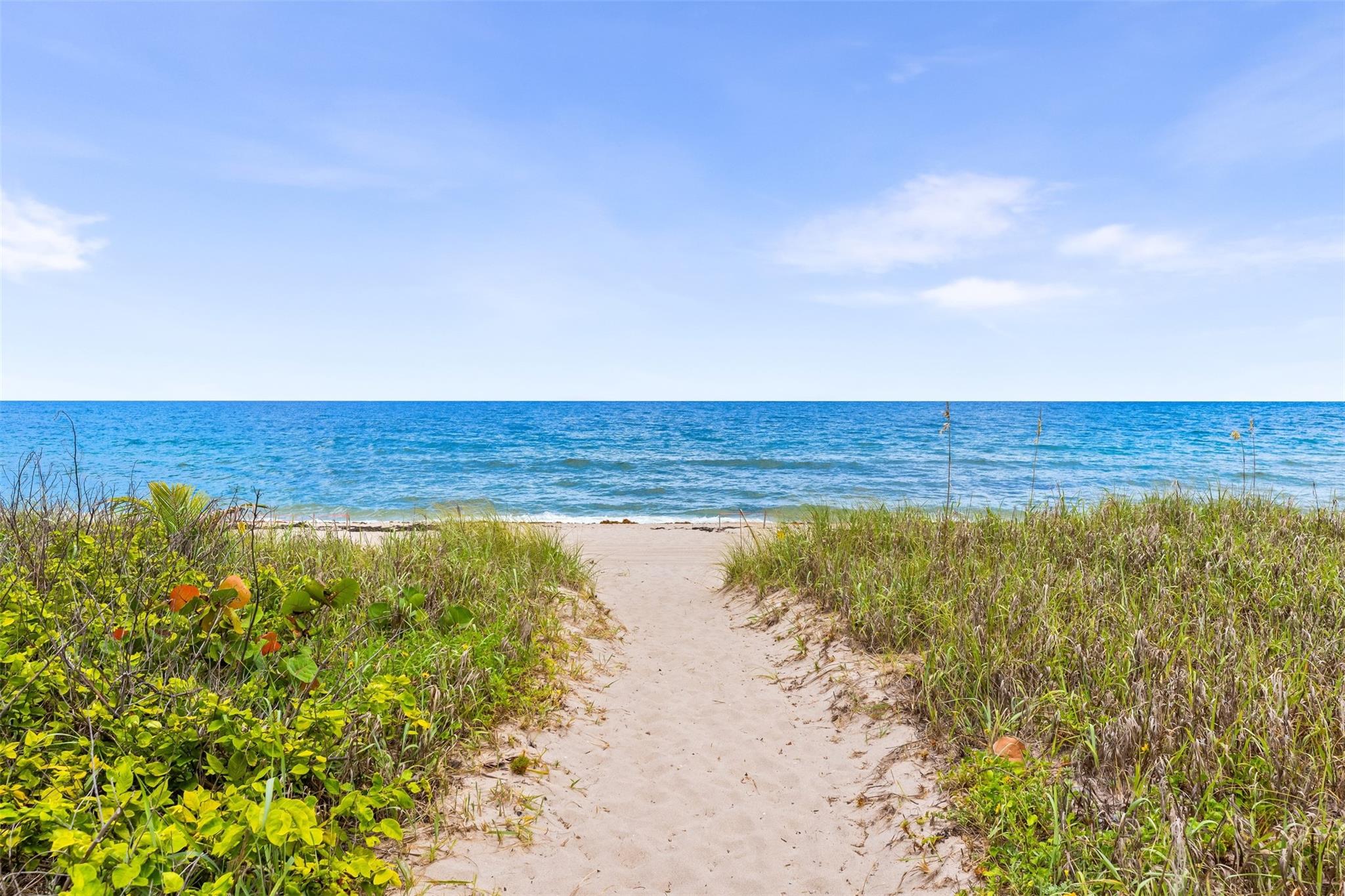 34 Minnetonka Rd,Sea Ranch Lakes, FL 33308