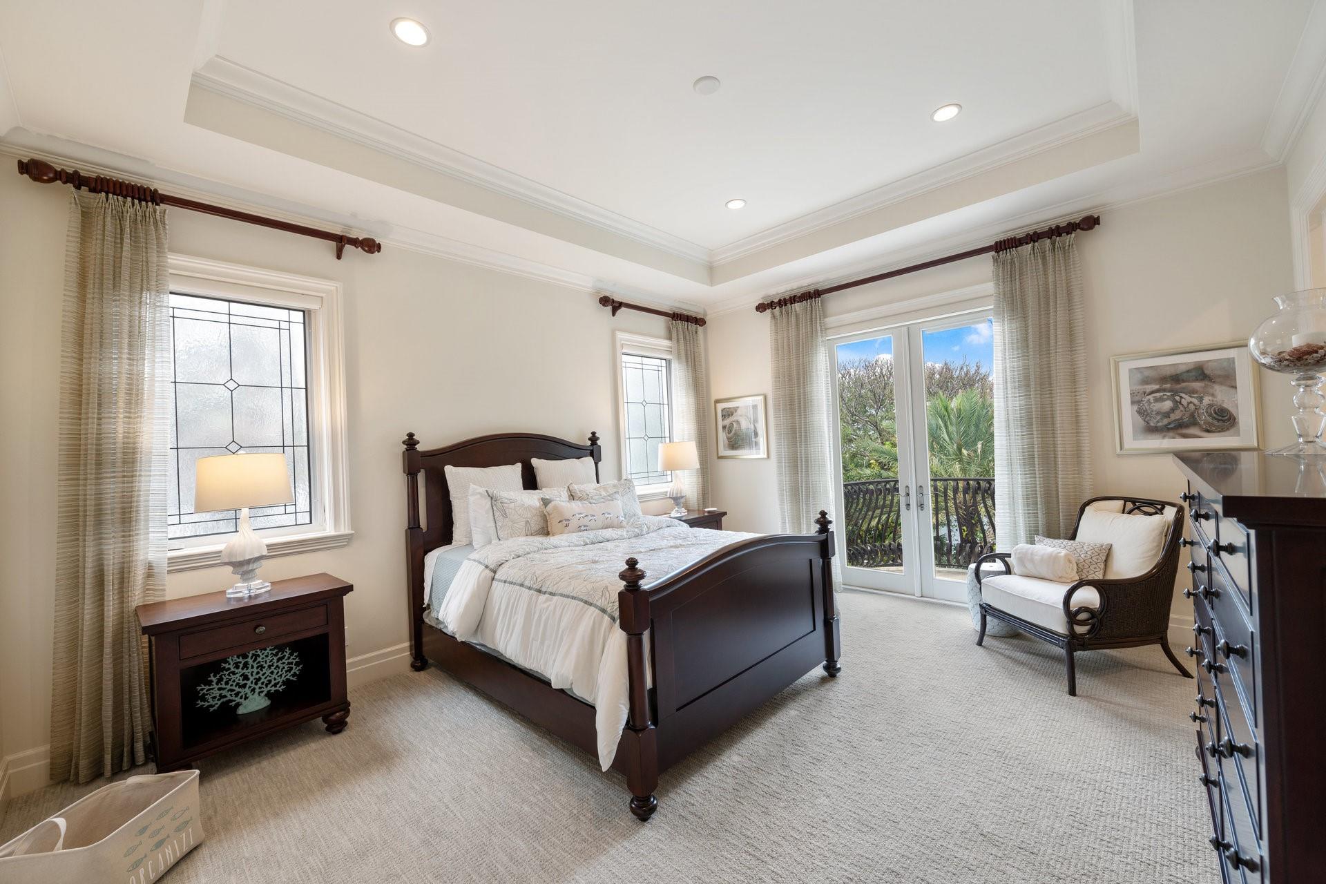 1011 Hillsboro Mile,Hillsboro Beach, FL 33062