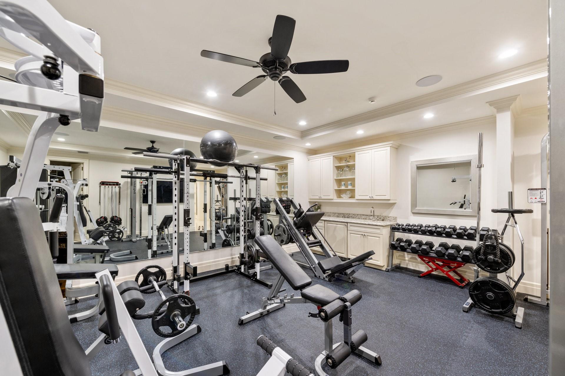 1011 Hillsboro Mile,Hillsboro Beach, FL 33062