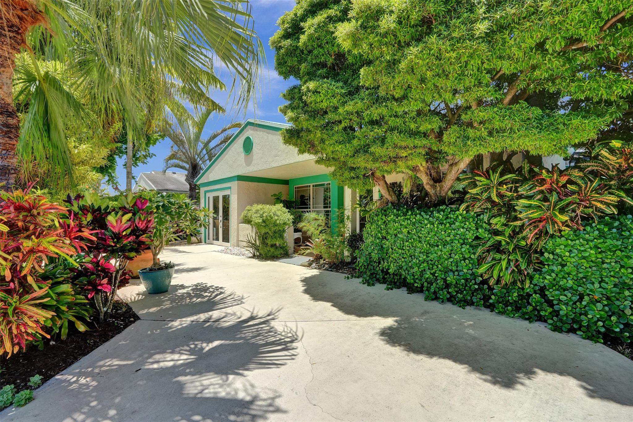 8353 Huntsman Pl
