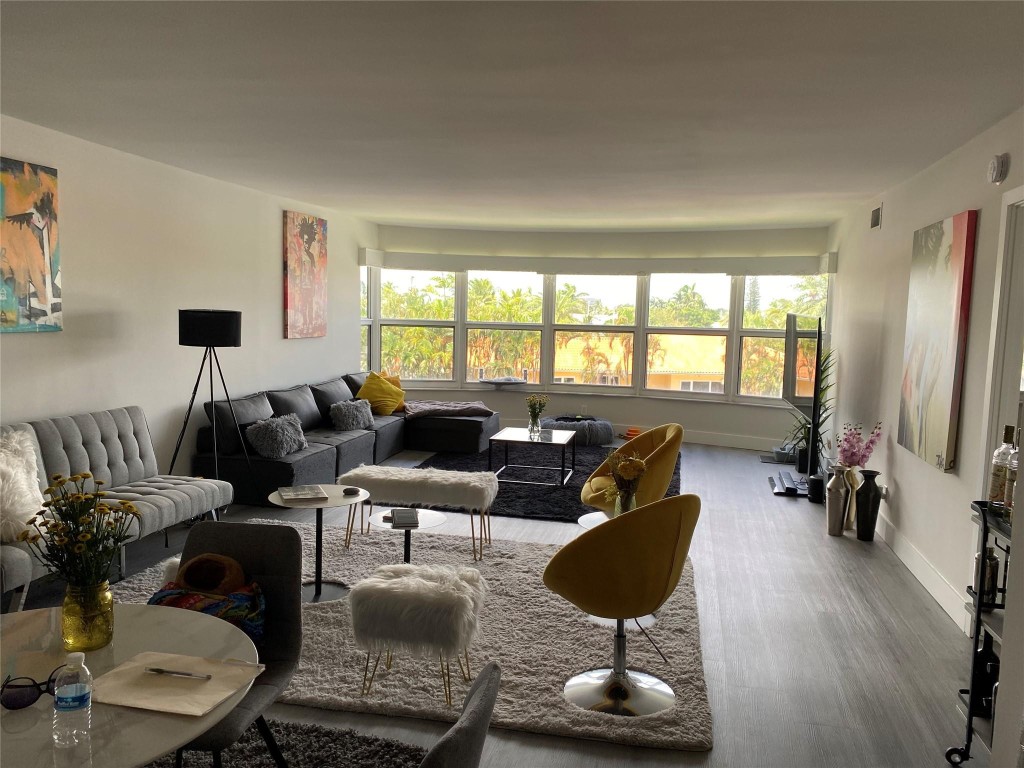 3031 NE 51st St #305W Fort Lauderdale, FL 33308