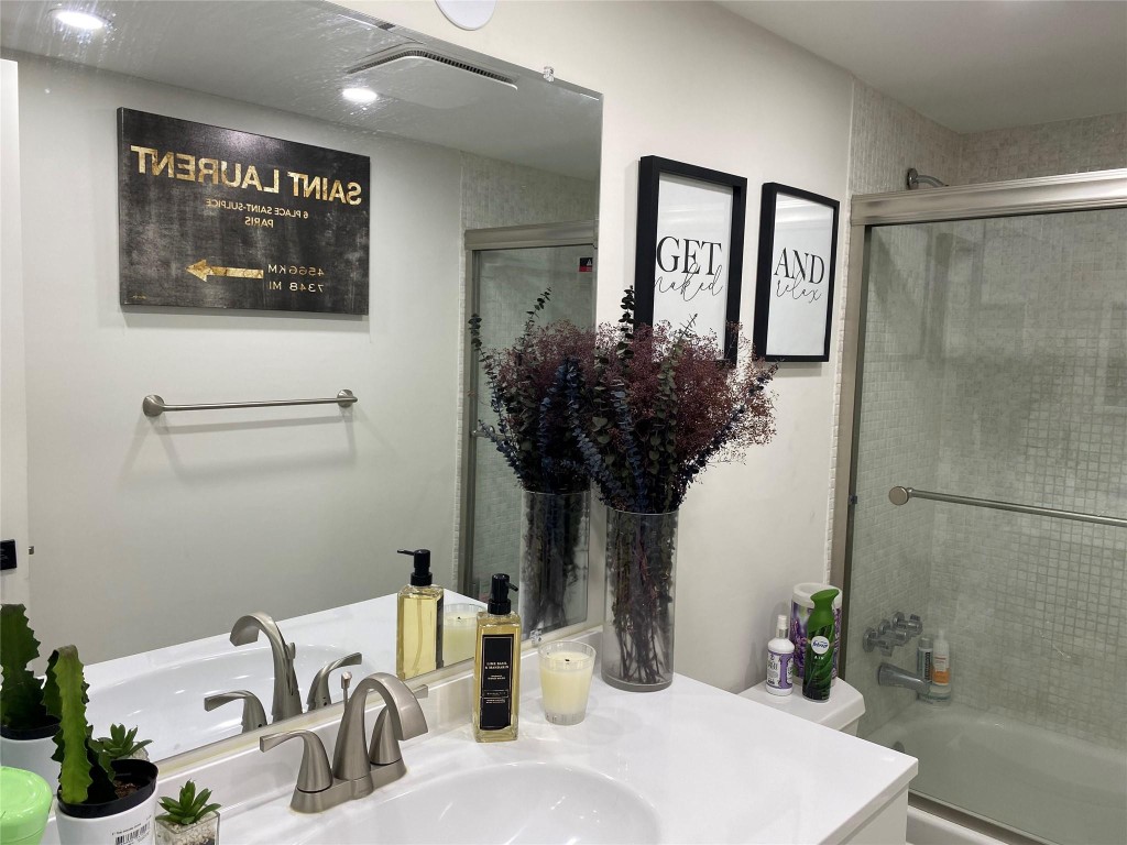 3031 NE 51st St #305W Fort Lauderdale, FL 33308