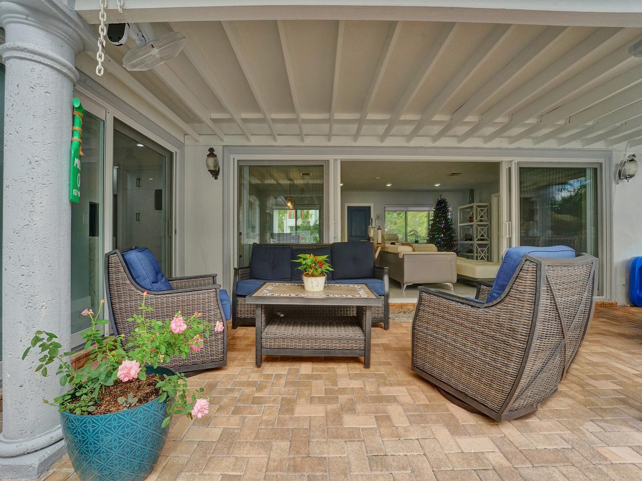 3204 Robbins Rd Pompano Beach, FL 33062