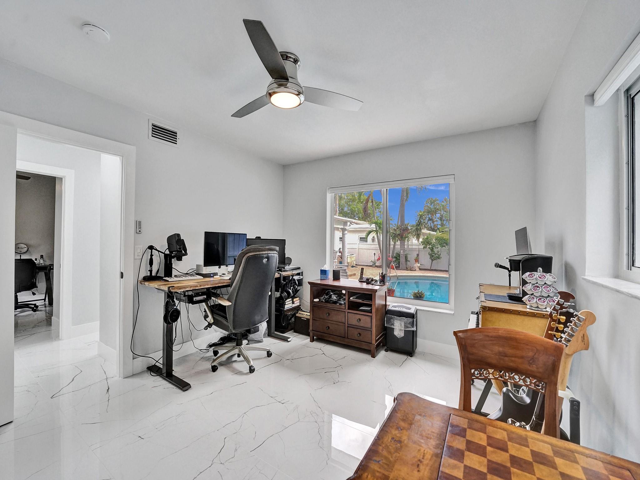 3204 Robbins Rd Pompano Beach, FL 33062