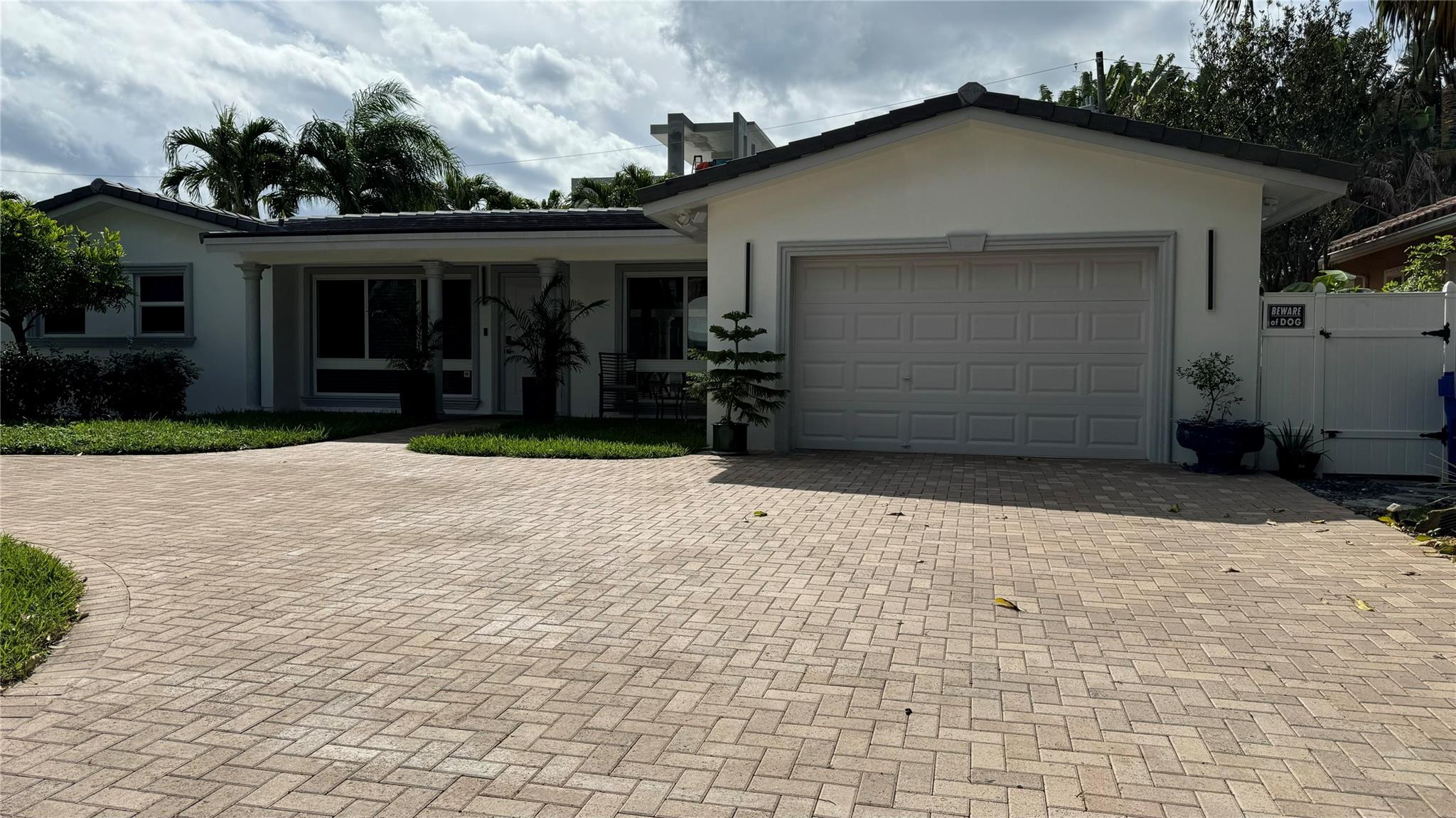 3204 Robbins Rd Pompano Beach, FL 33062