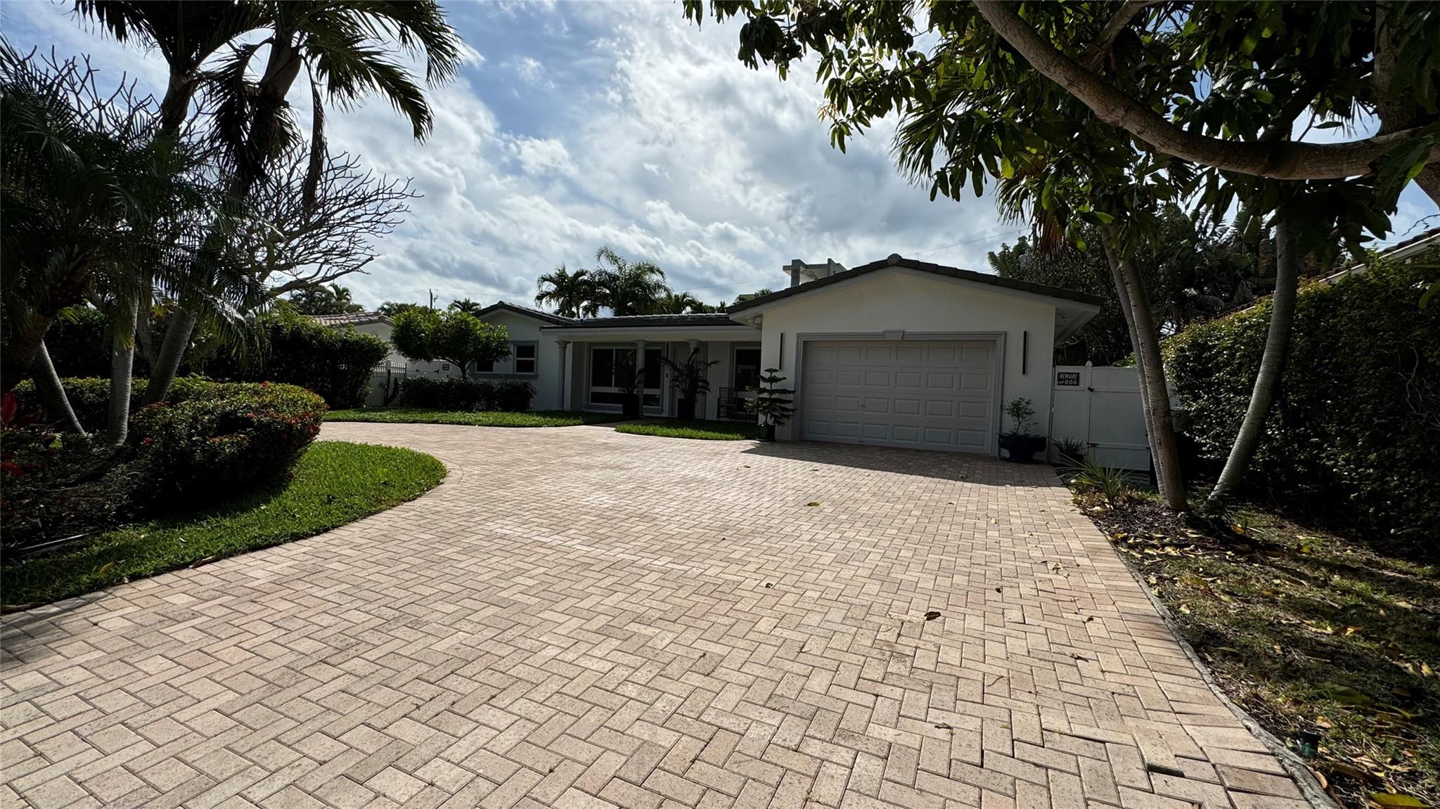 3204 Robbins Rd Pompano Beach, FL 33062