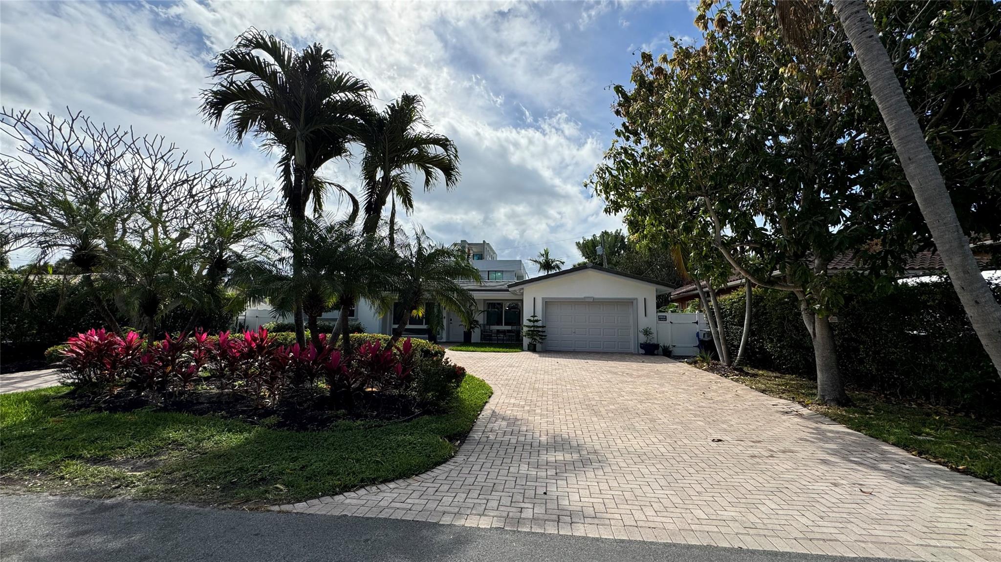 3204 Robbins Rd Pompano Beach, FL 33062