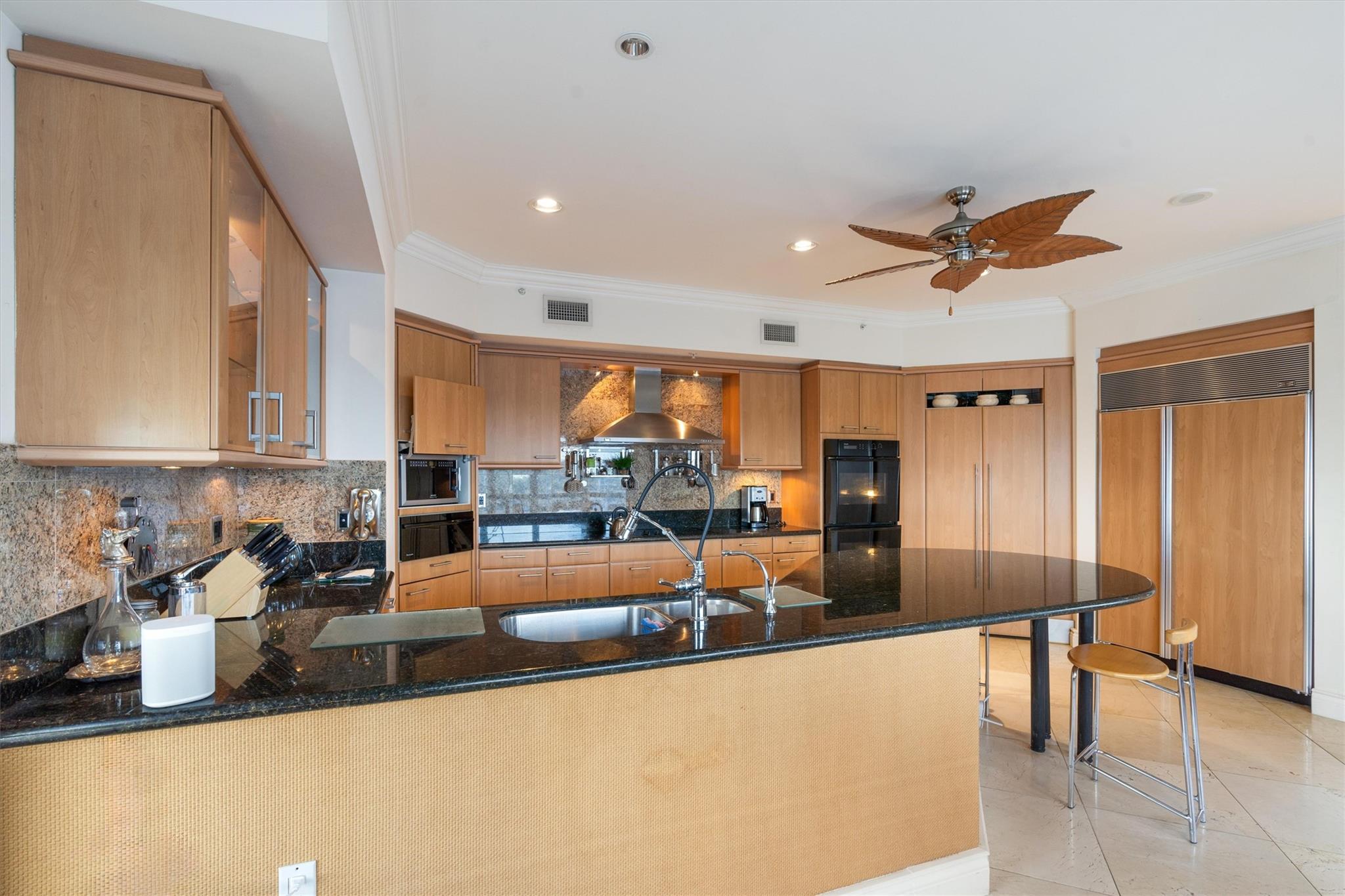 209 N Birch Rd #401 Fort Lauderdale, FL 33304