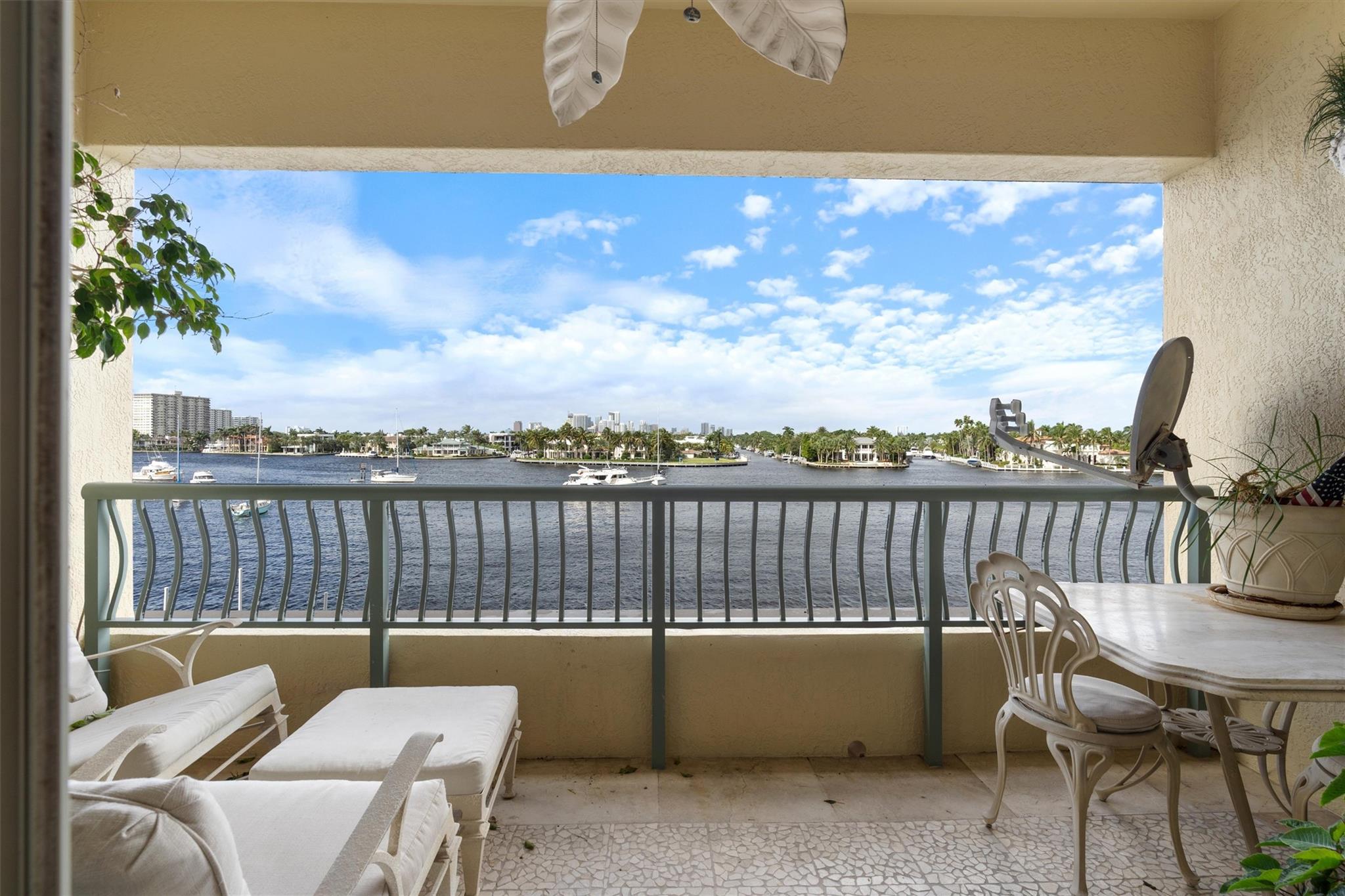 209 N Birch Rd #401 Fort Lauderdale, FL 33304