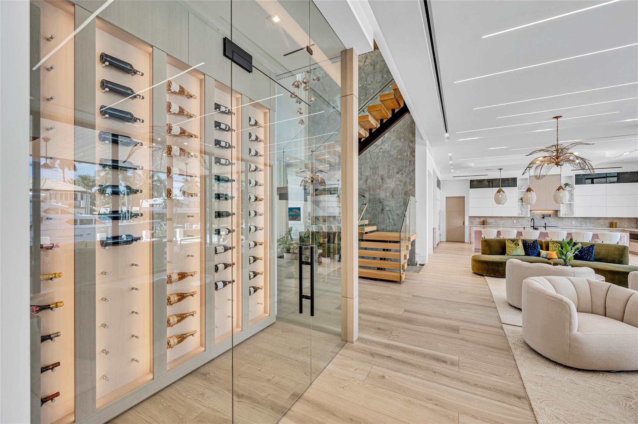 408 Coral Way Fort Lauderdale, FL 33301 408 Coral Way Fort Lauderdale, FL 33301