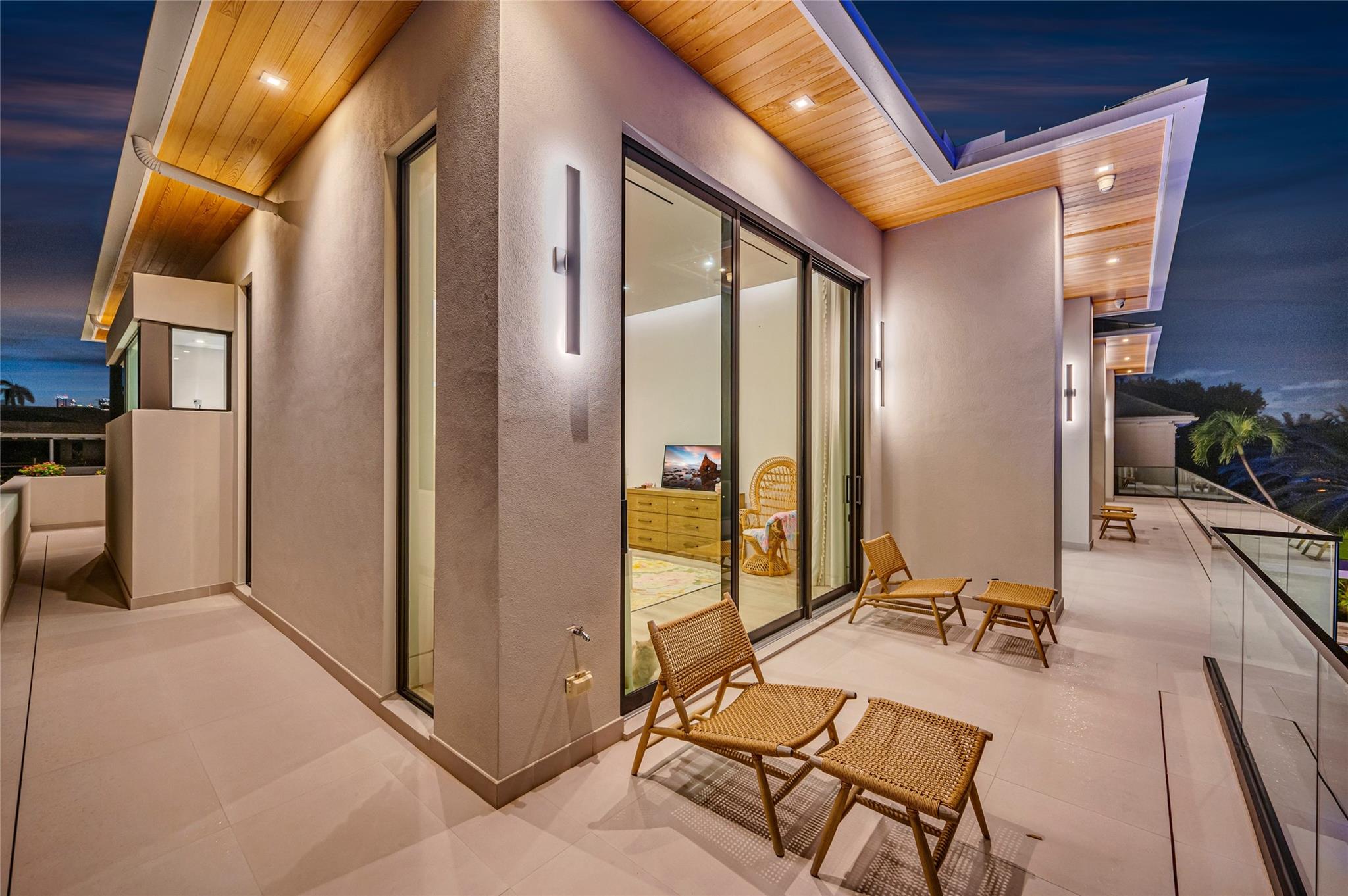 408 Coral Way Fort Lauderdale, FL 33301 408 Coral Way Fort Lauderdale, FL 33301