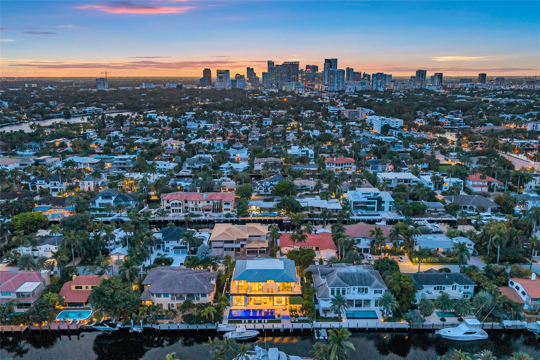 408 Coral Fort Lauderdale, FL 33301
