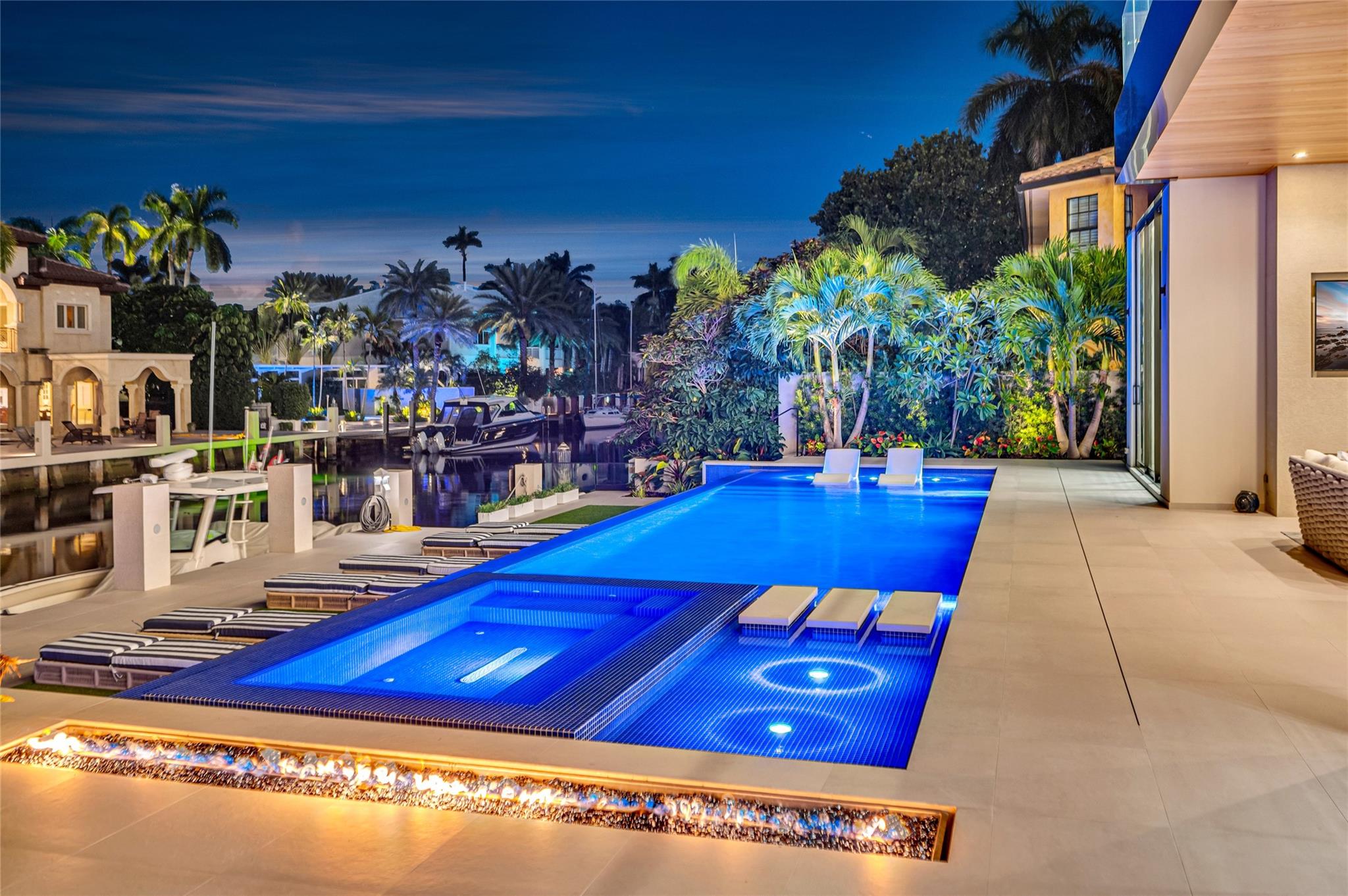 408 Coral Way Fort Lauderdale, FL 33301 408 Coral Way Fort Lauderdale, FL 33301