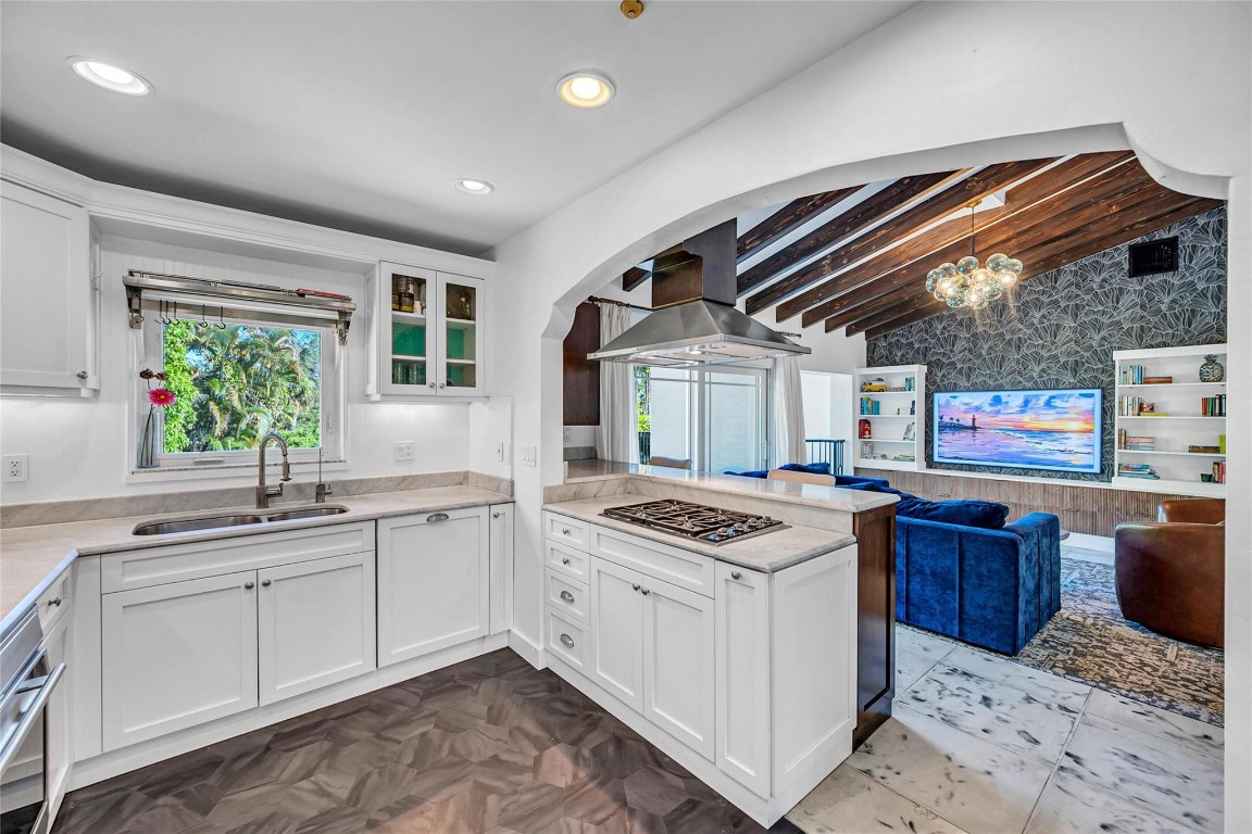 744 NE 18th Ave Fort Lauderdale, FL 33304