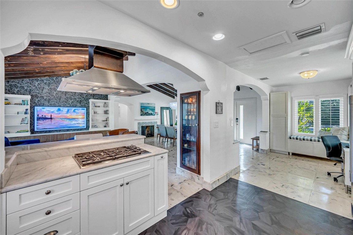 744 NE 18th Ave Fort Lauderdale, FL 33304