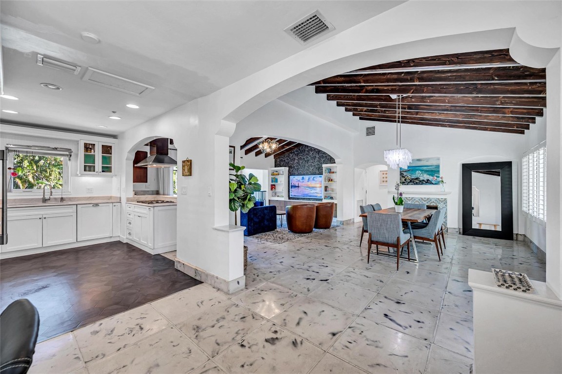 744 NE 18th Ave Fort Lauderdale, FL 33304