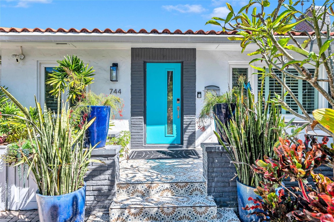 744 NE 18th Ave Fort Lauderdale, FL 33304