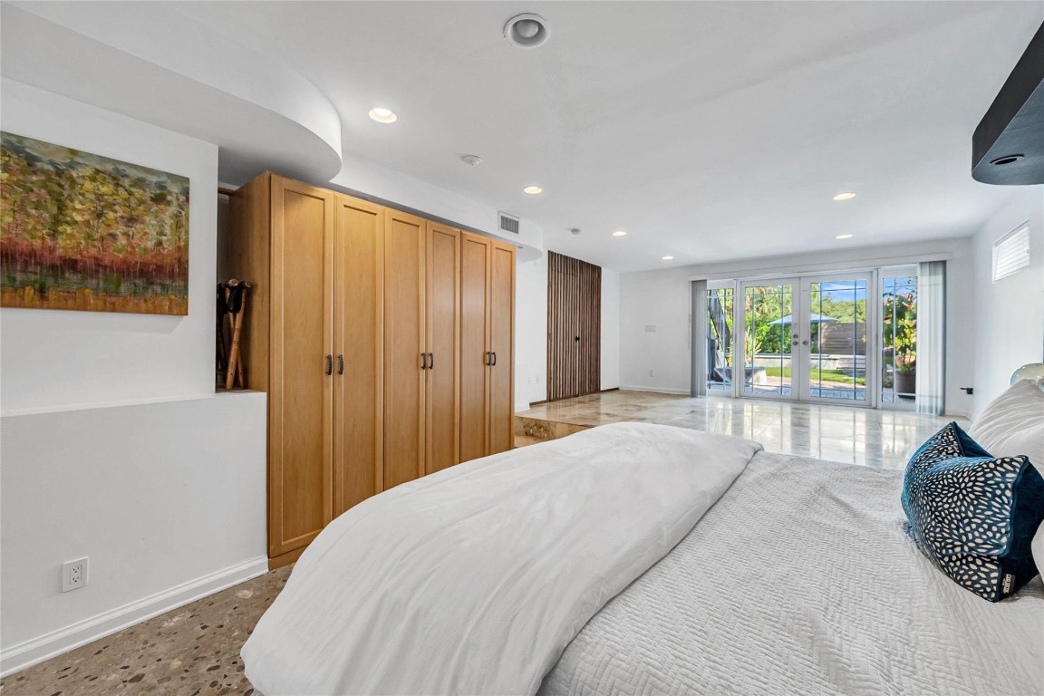 744 NE 18th Ave Fort Lauderdale, FL 33304