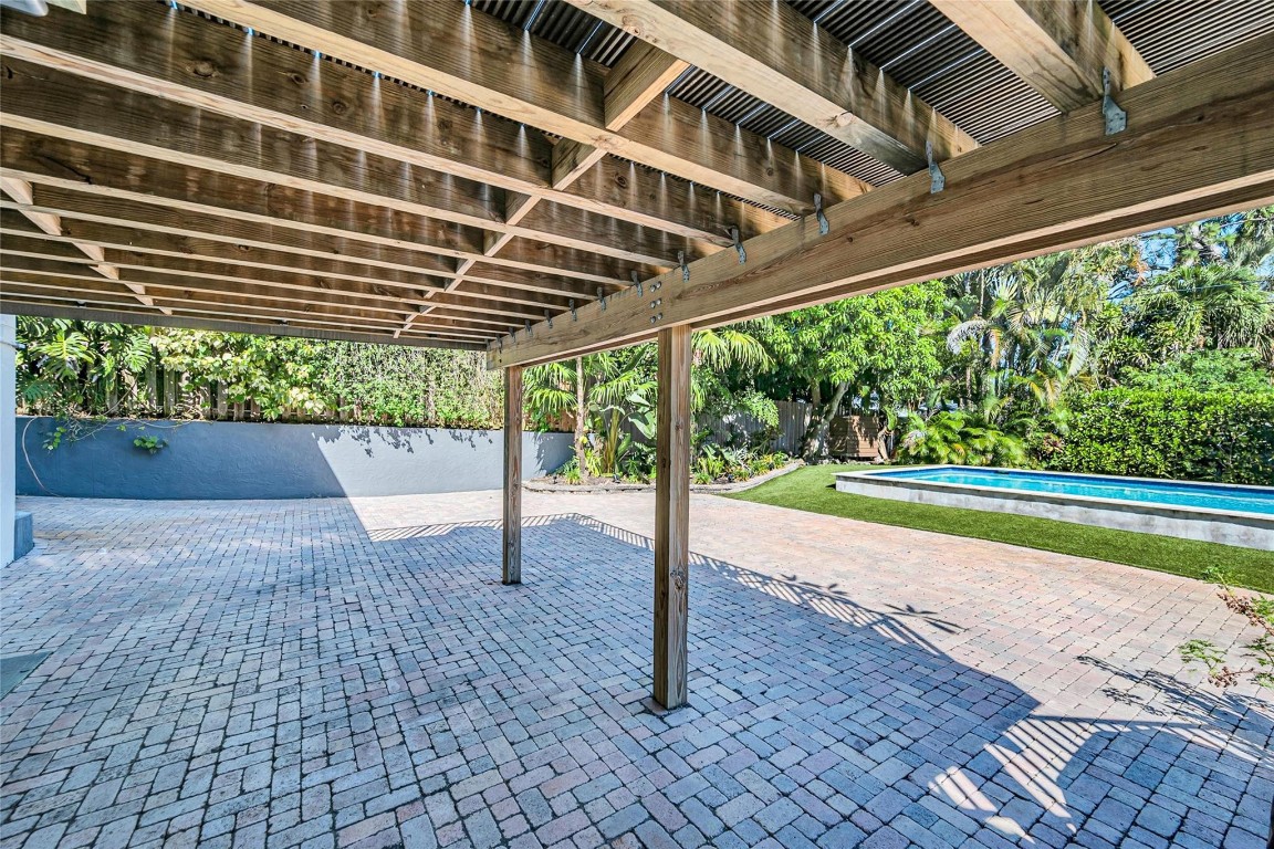 744 NE 18th Ave Fort Lauderdale, FL 33304