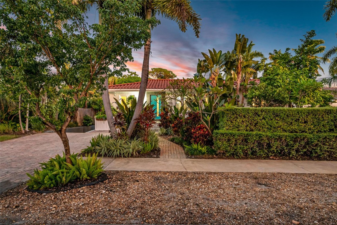 744 NE 18th Ave Fort Lauderdale, FL 33304