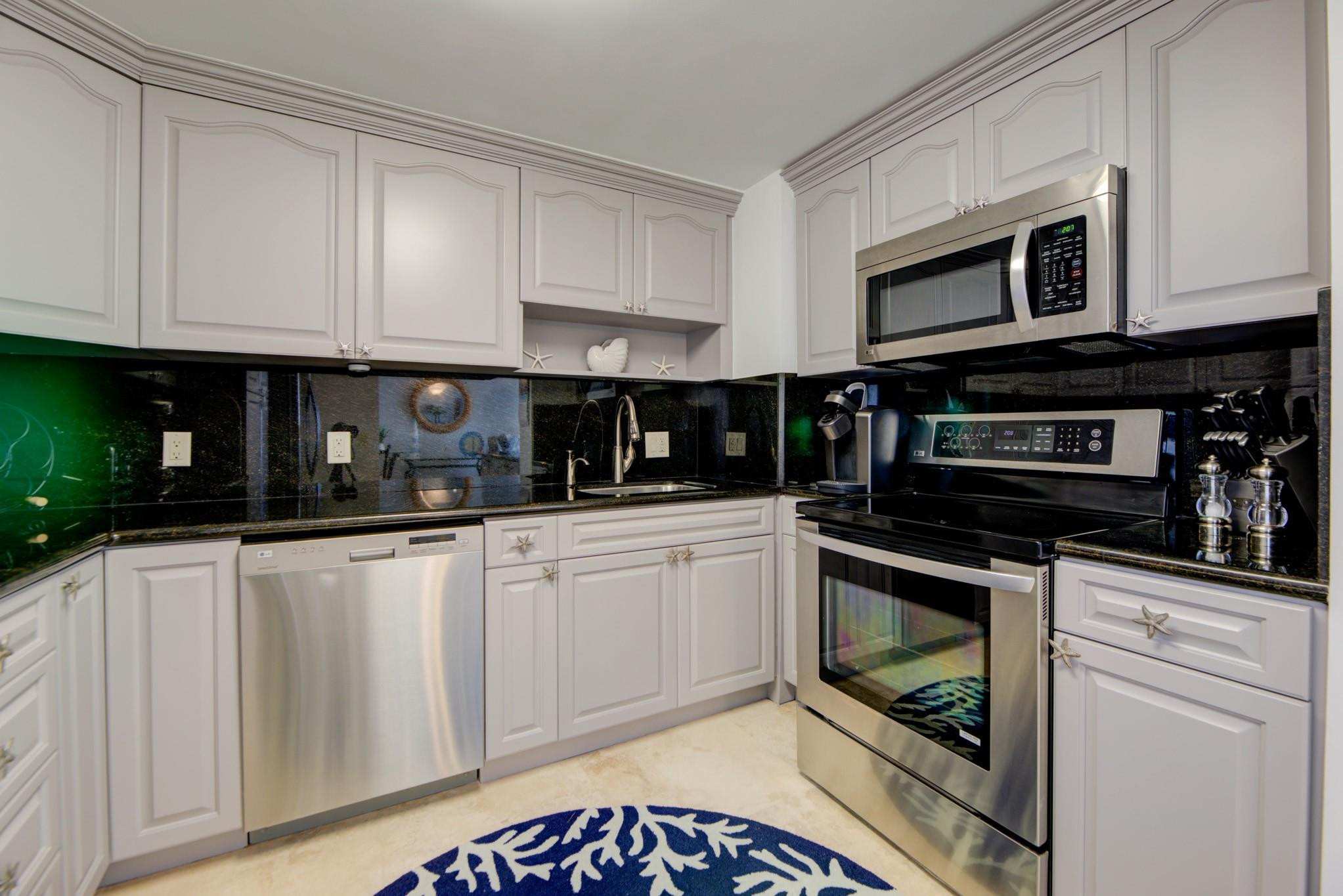 1 Las Olas Cir #1205 Fort Lauderdale, FL 33316