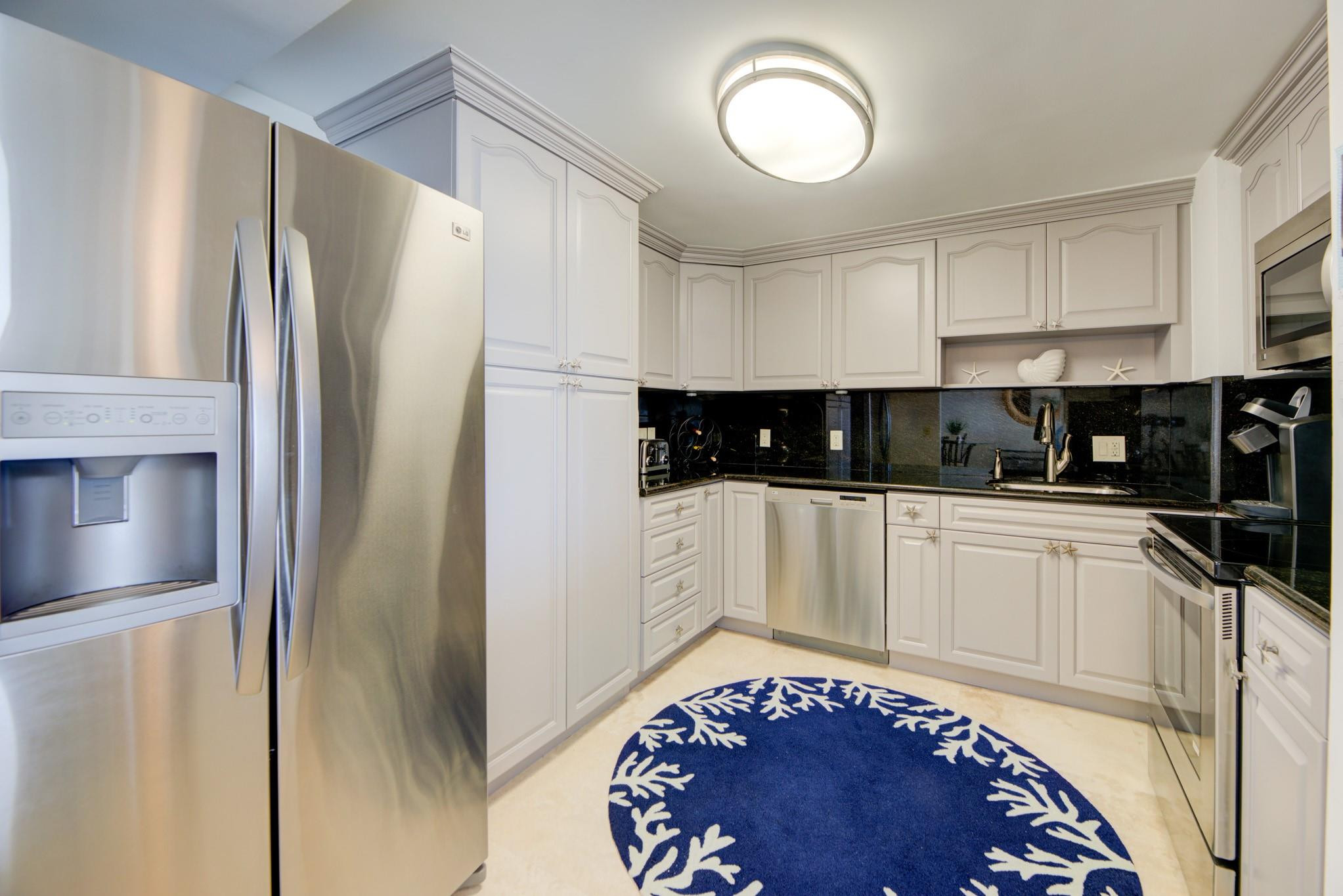 1 Las Olas Cir #1205 Fort Lauderdale, FL 33316