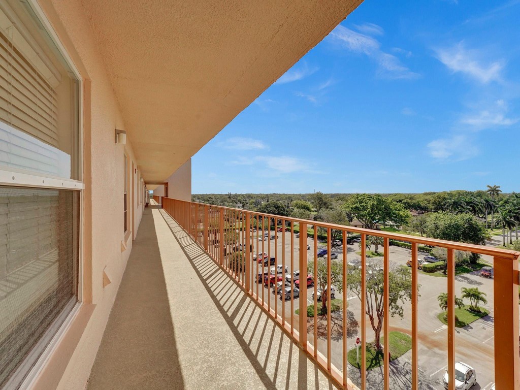 14527 Bonaire Blvd #701 Delray Beach, FL 33446