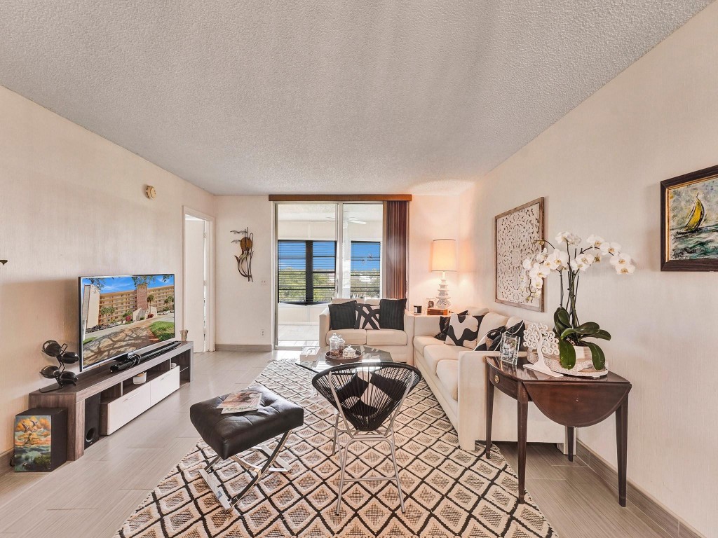 14527 Bonaire Blvd #701 Delray Beach, FL 33446