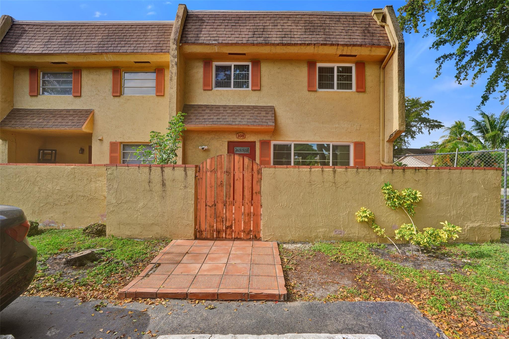 7175 Nova Dr #108 Davie, FL 33317