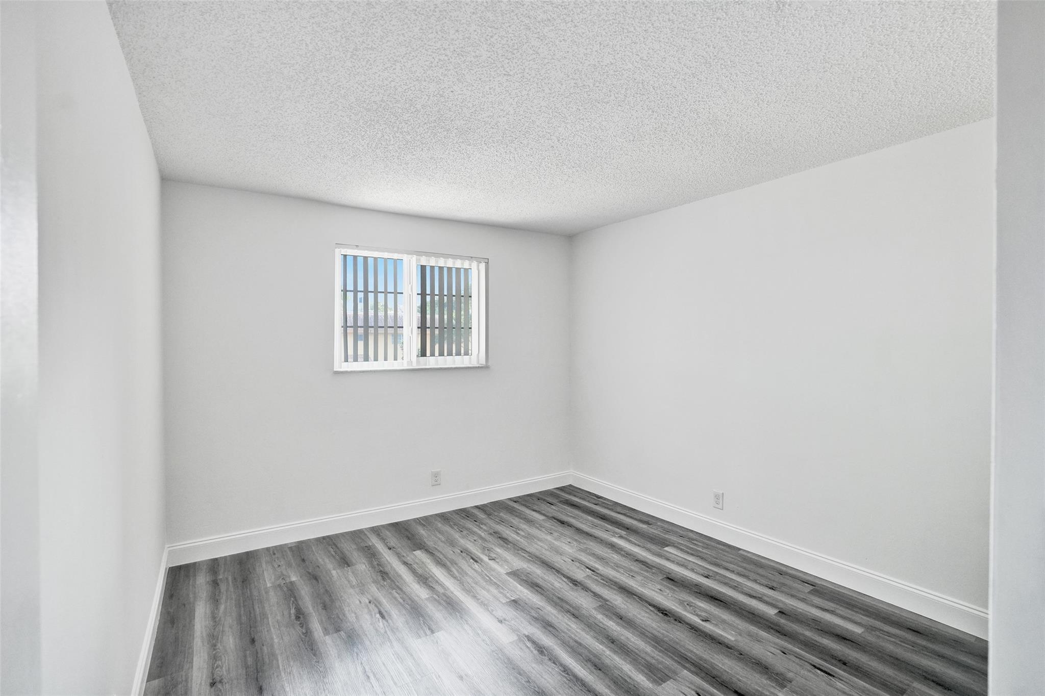 7175 Nova Dr #108 Davie, FL 33317