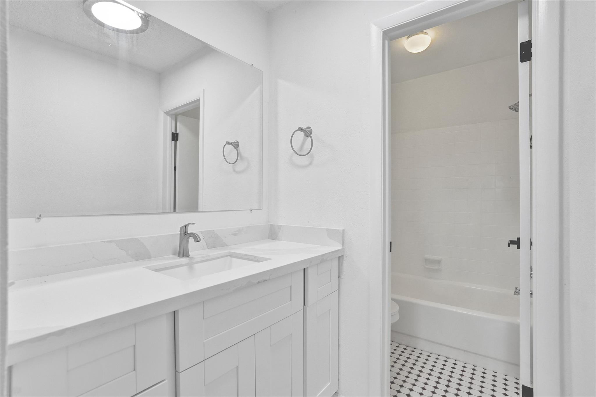 7175 Nova Dr #108 Davie, FL 33317