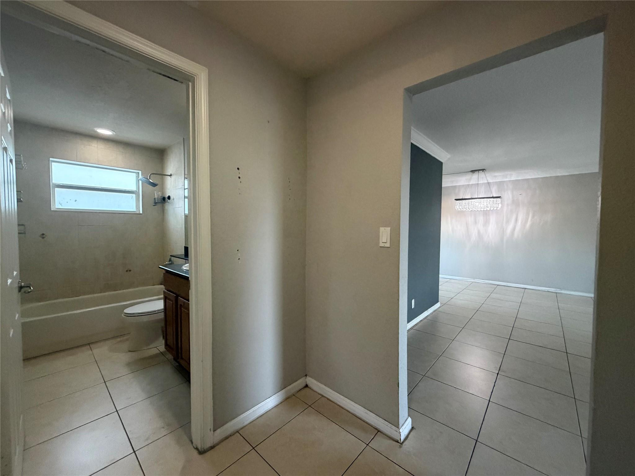 2110 NE 42nd #E Lighthouse Point, FL 33064