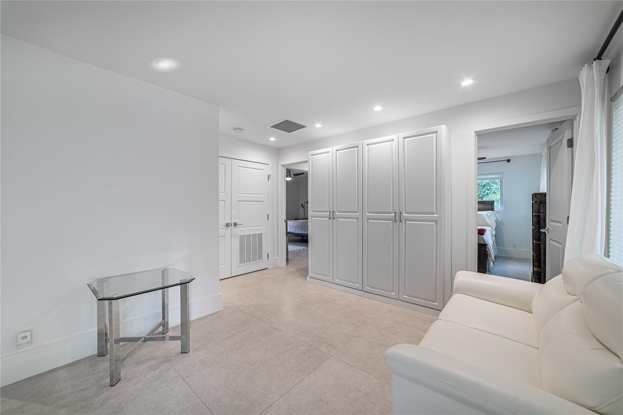 1412 NE 57th Fort Lauderdale, FL 33334