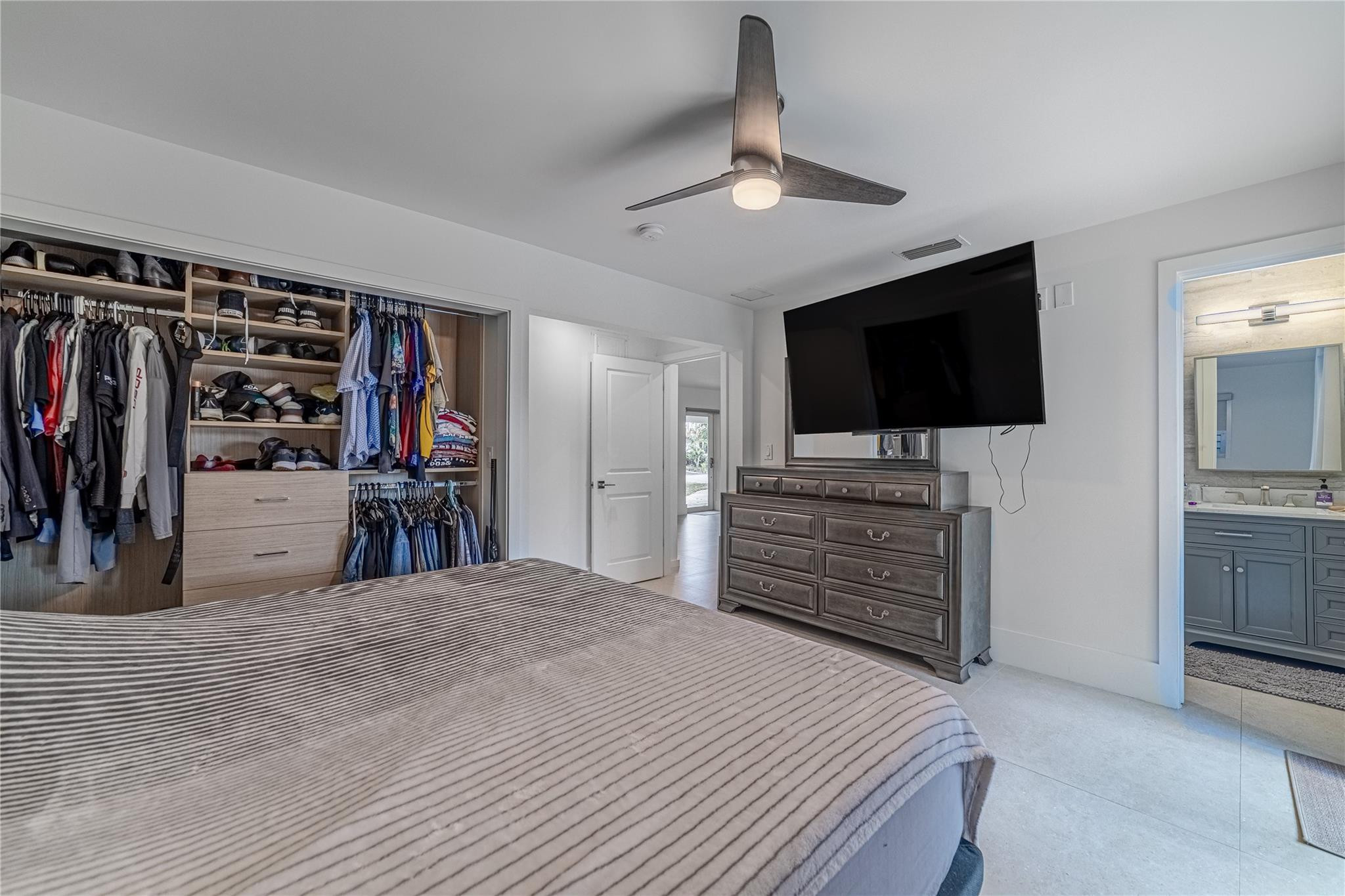 1412 NE 57th Fort Lauderdale, FL 33334