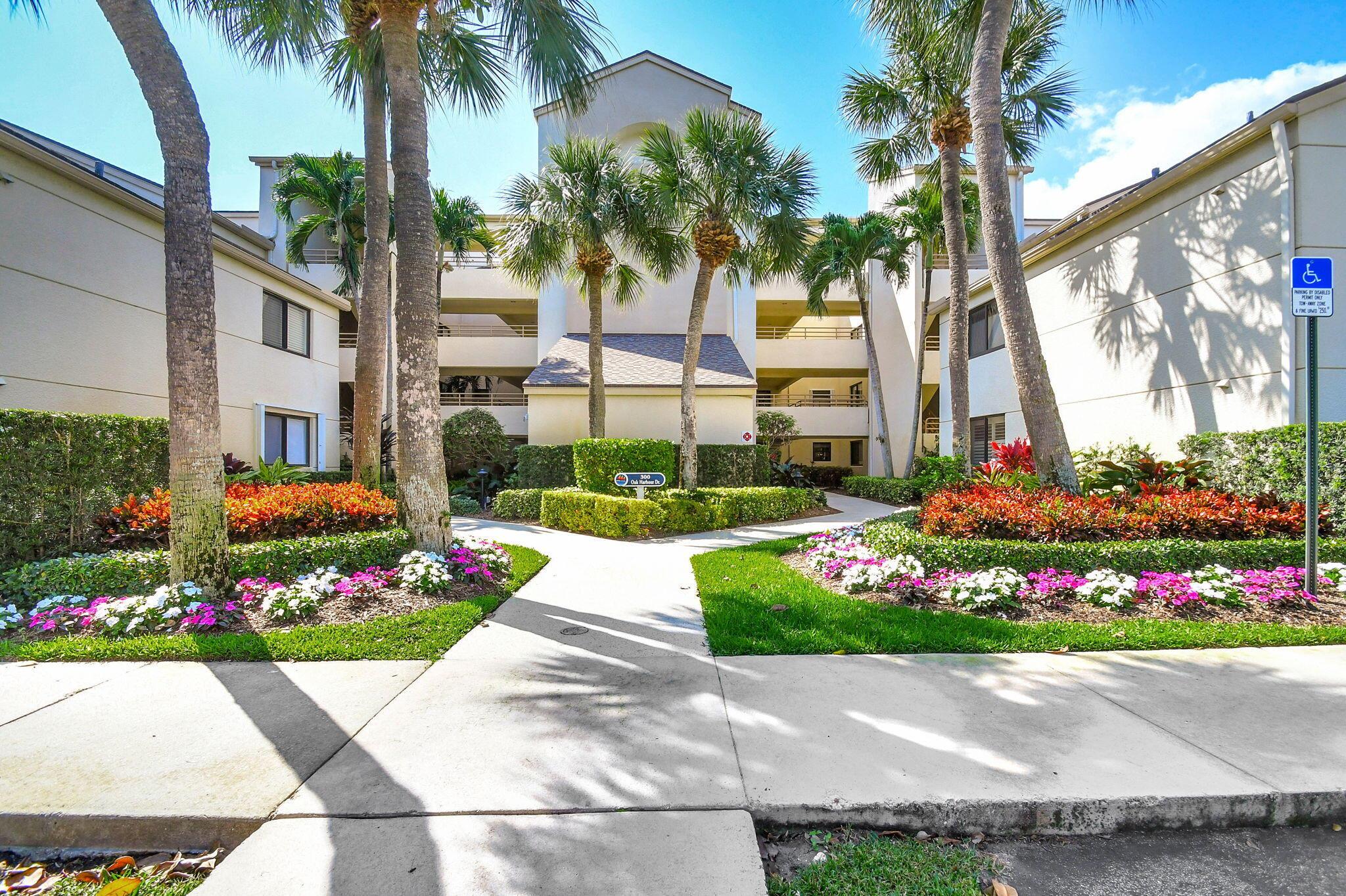 318 Oak Harbour Dr #318,Juno Beach, FL 33408
