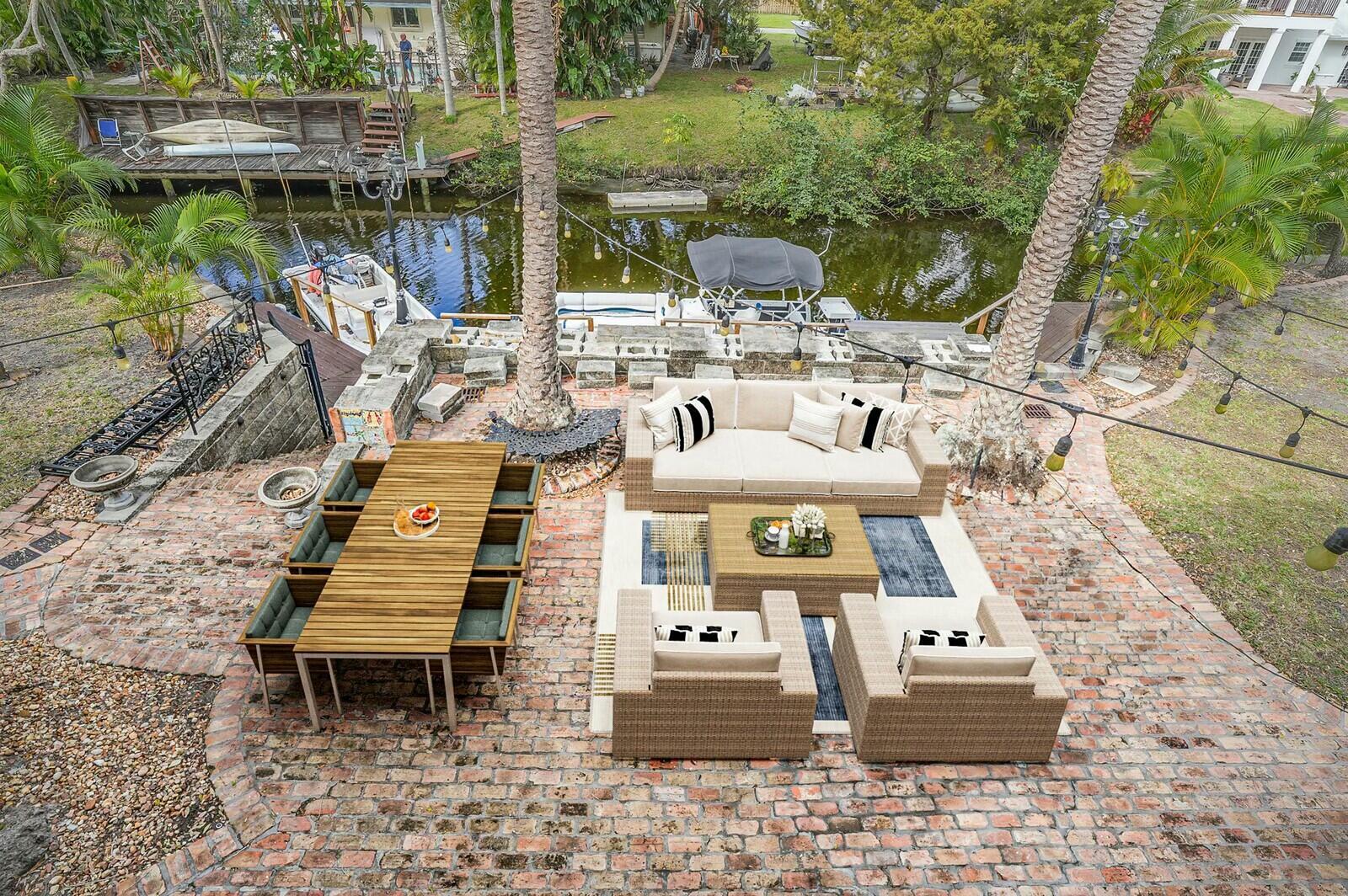 9283 SE Cove Pt St Jupiter, FL 33469