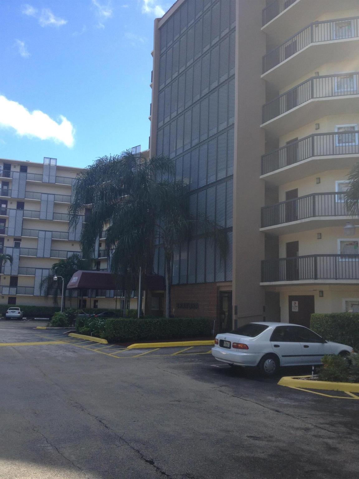 3101 N Country Clb Dr #510