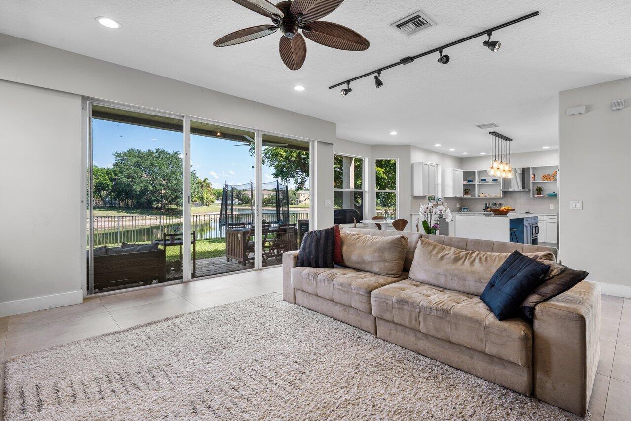 2261 Balsan Way Wellington, FL 33414