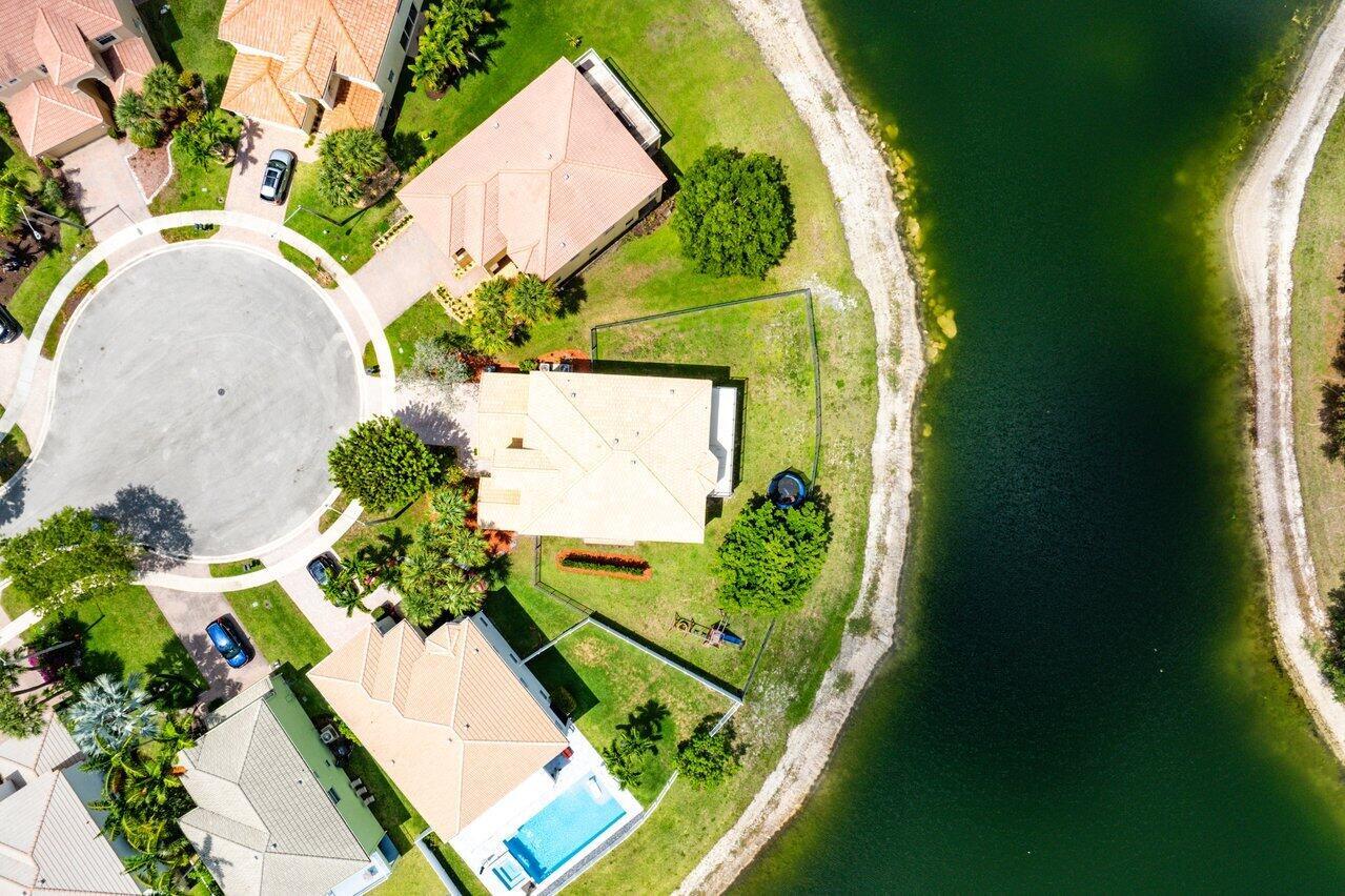 2261 Balsan Way Wellington, FL 33414