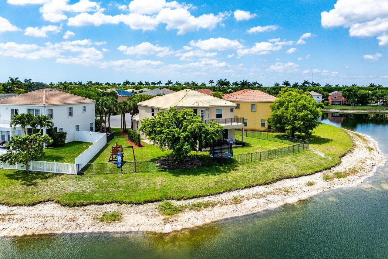 2261 Balsan Way Wellington, FL 33414