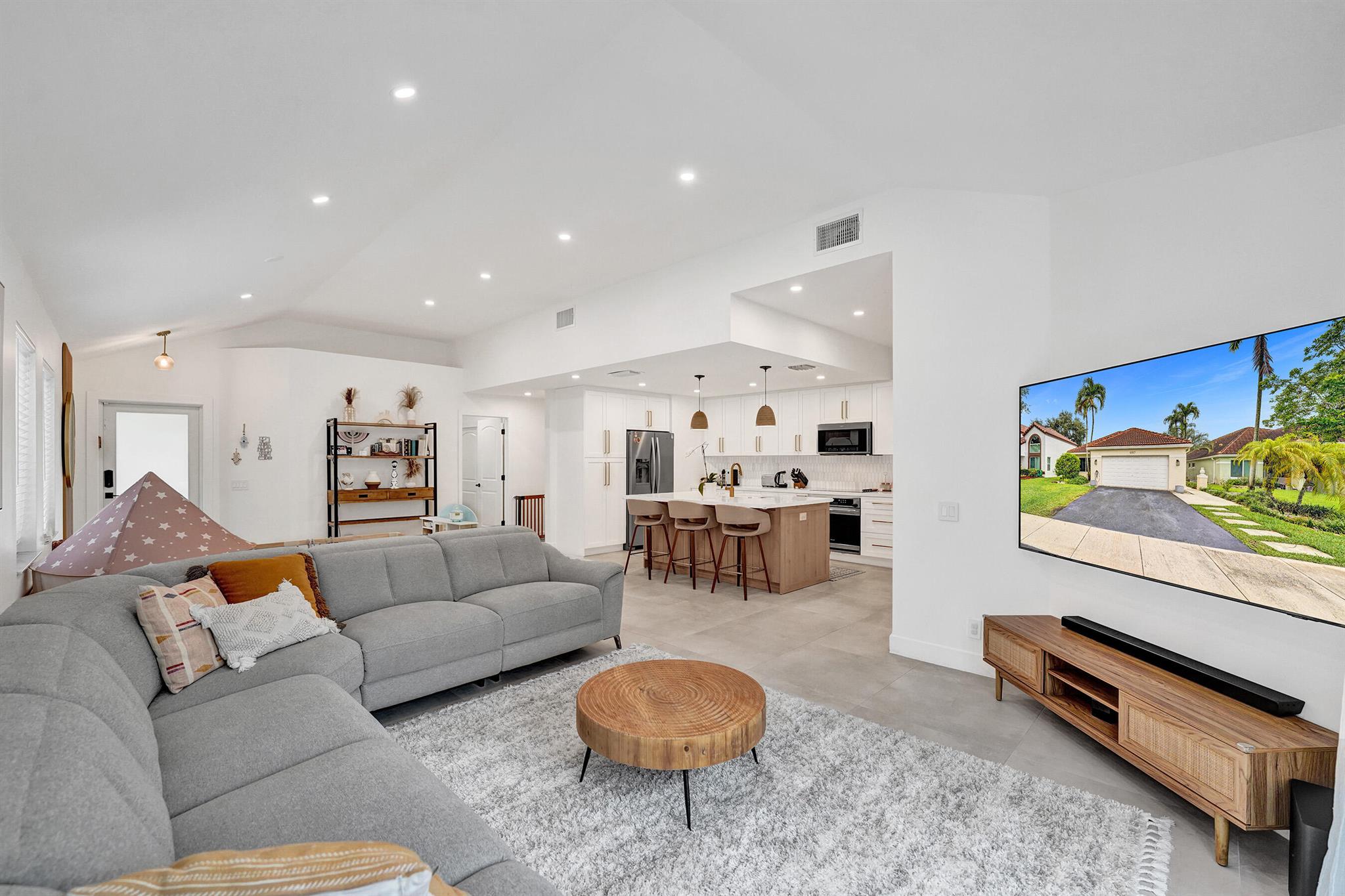 9197 Magnolia Ct